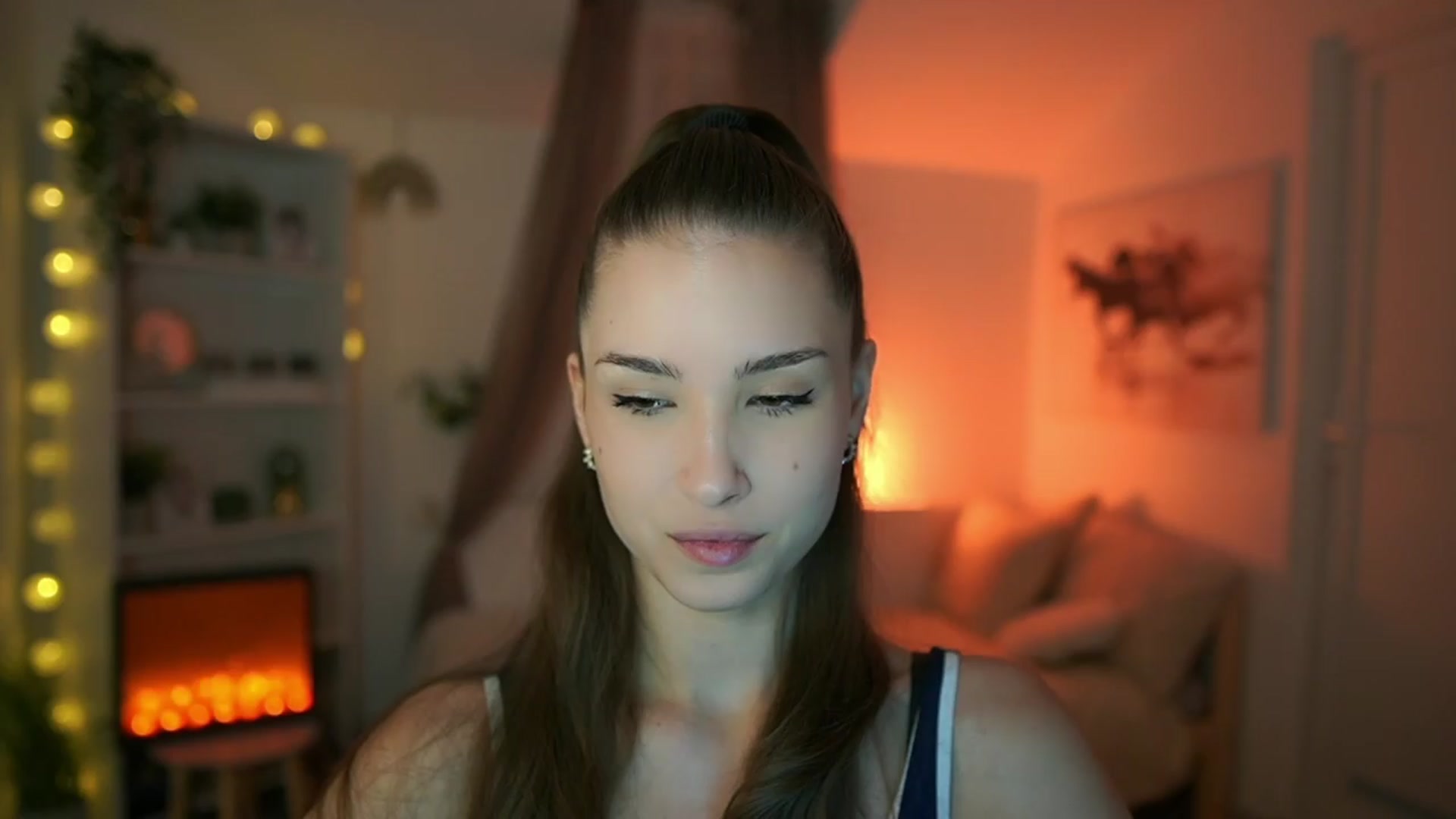 Gallery image thumbnail from Shy_jane's myfreecams stream on, 04/14/2024, 09:08 image 1 of 20