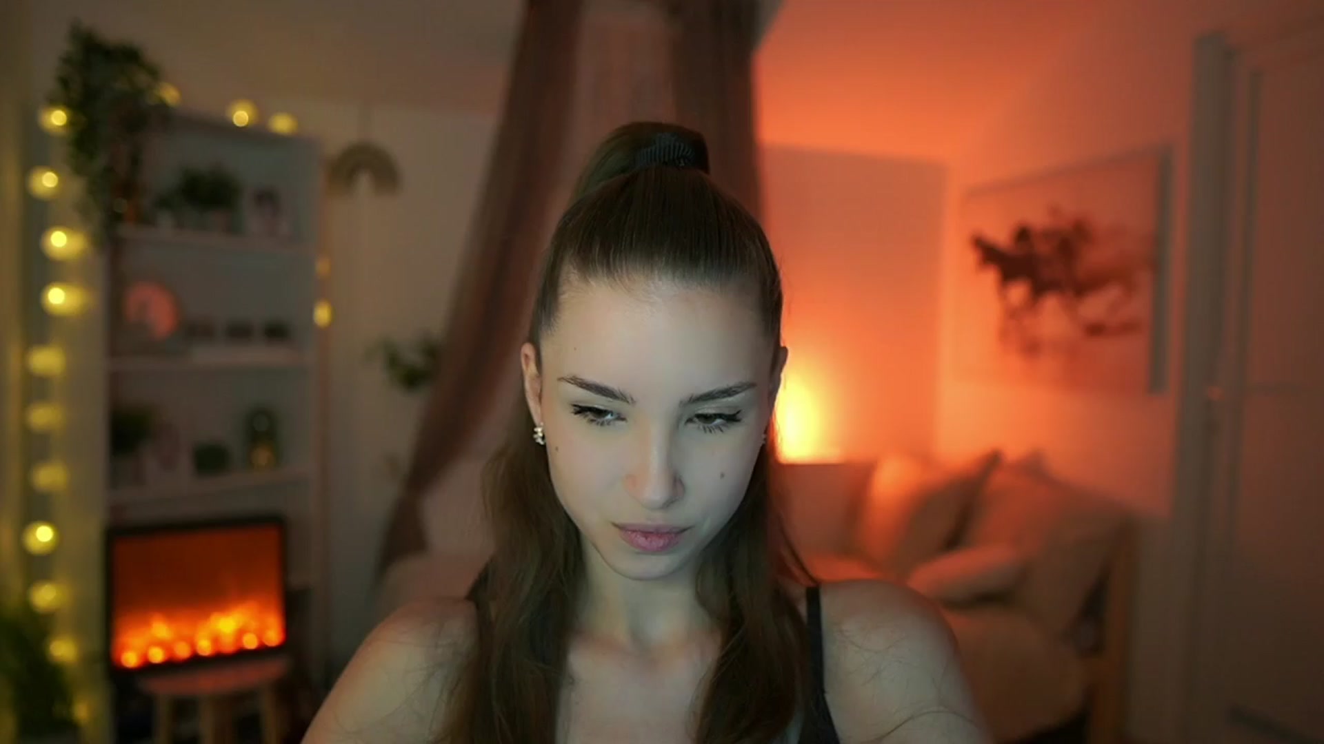 Gallery image thumbnail from Shy_jane's myfreecams stream on, 04/14/2024, 09:08 image 14 of 20