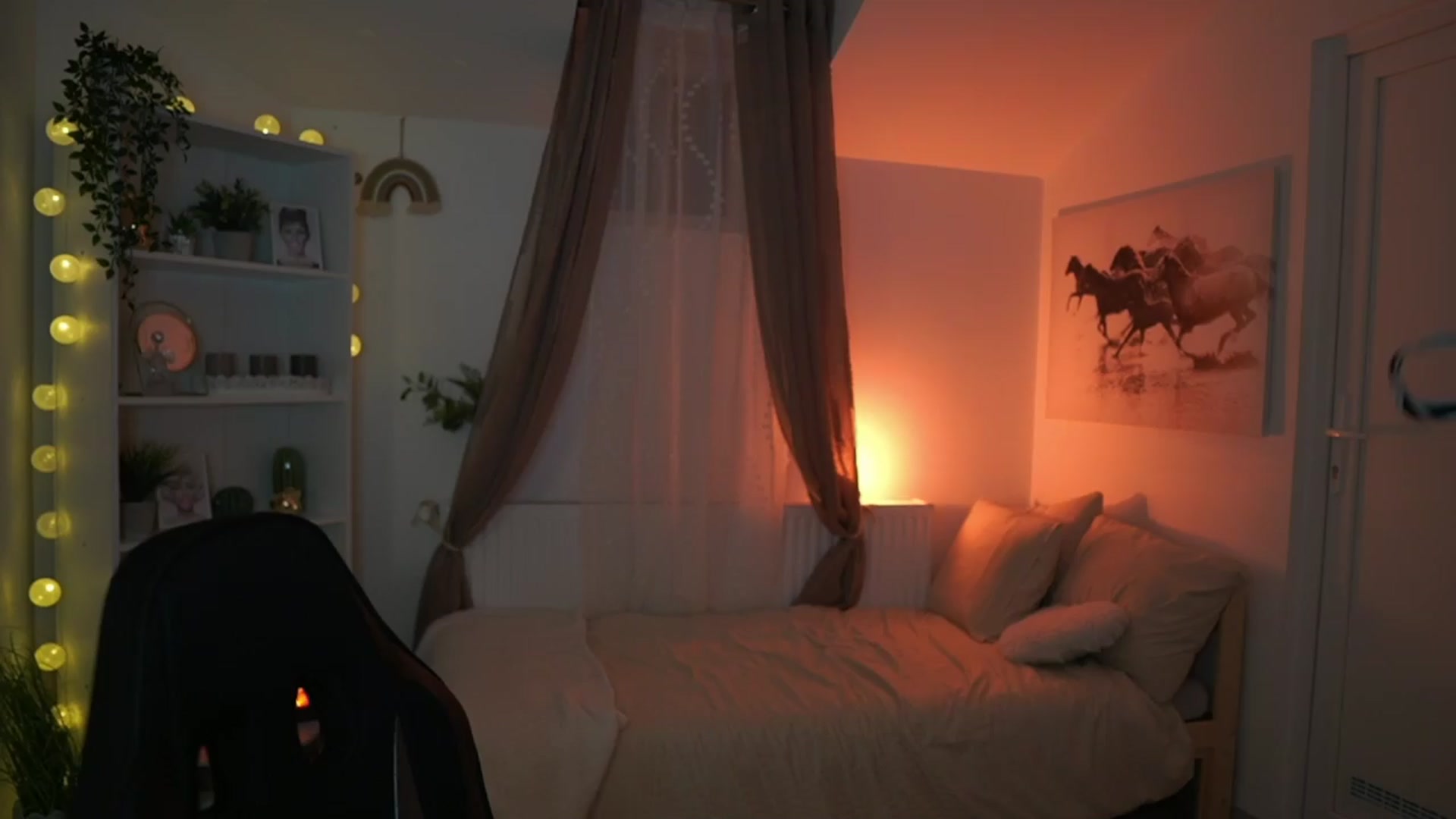 Gallery image thumbnail from Shy_jane's myfreecams stream on, 04/14/2024, 10:04 image 18 of 20