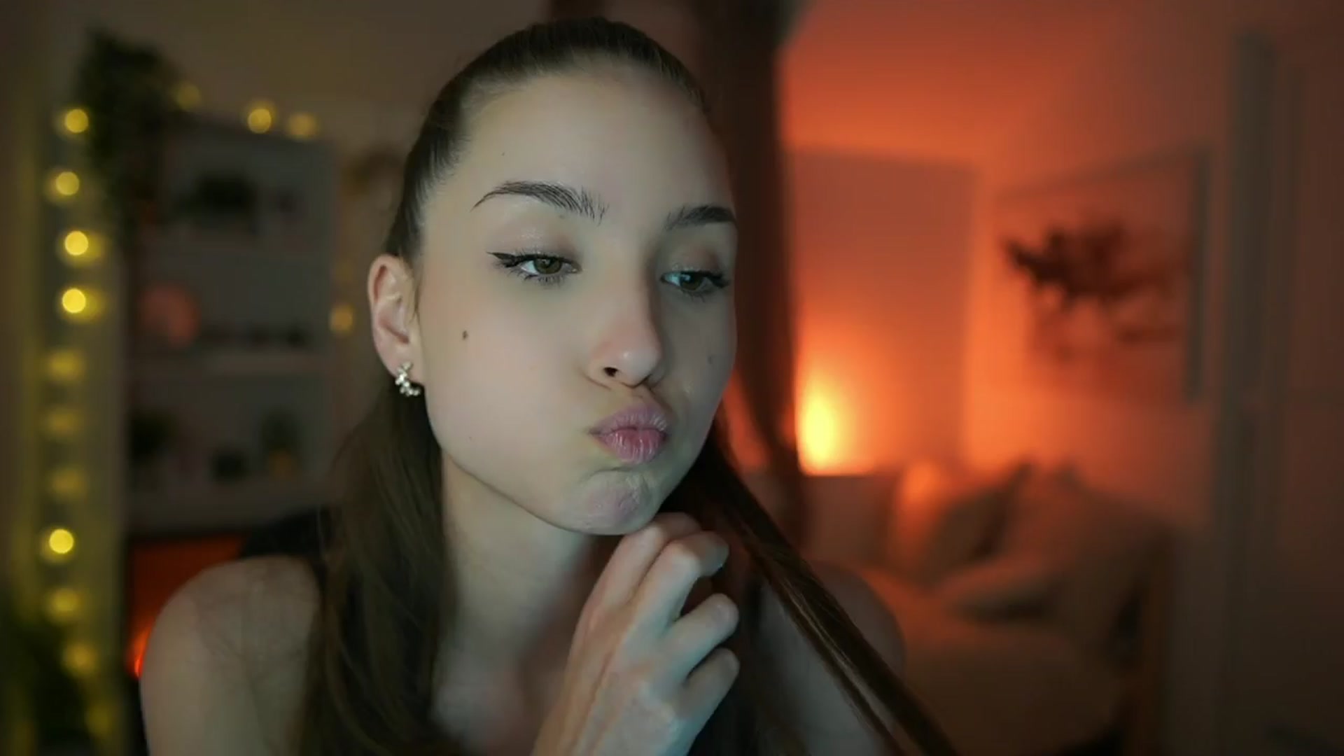Gallery image thumbnail from Shy_jane's myfreecams stream on, 04/14/2024, 10:47 image 4 of 20