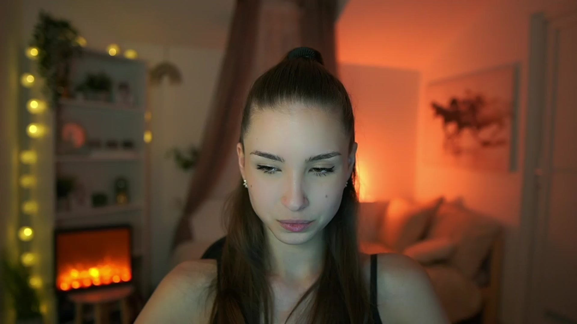 Gallery image thumbnail from Shy_jane's myfreecams stream on, 04/14/2024, 10:47 image 6 of 20