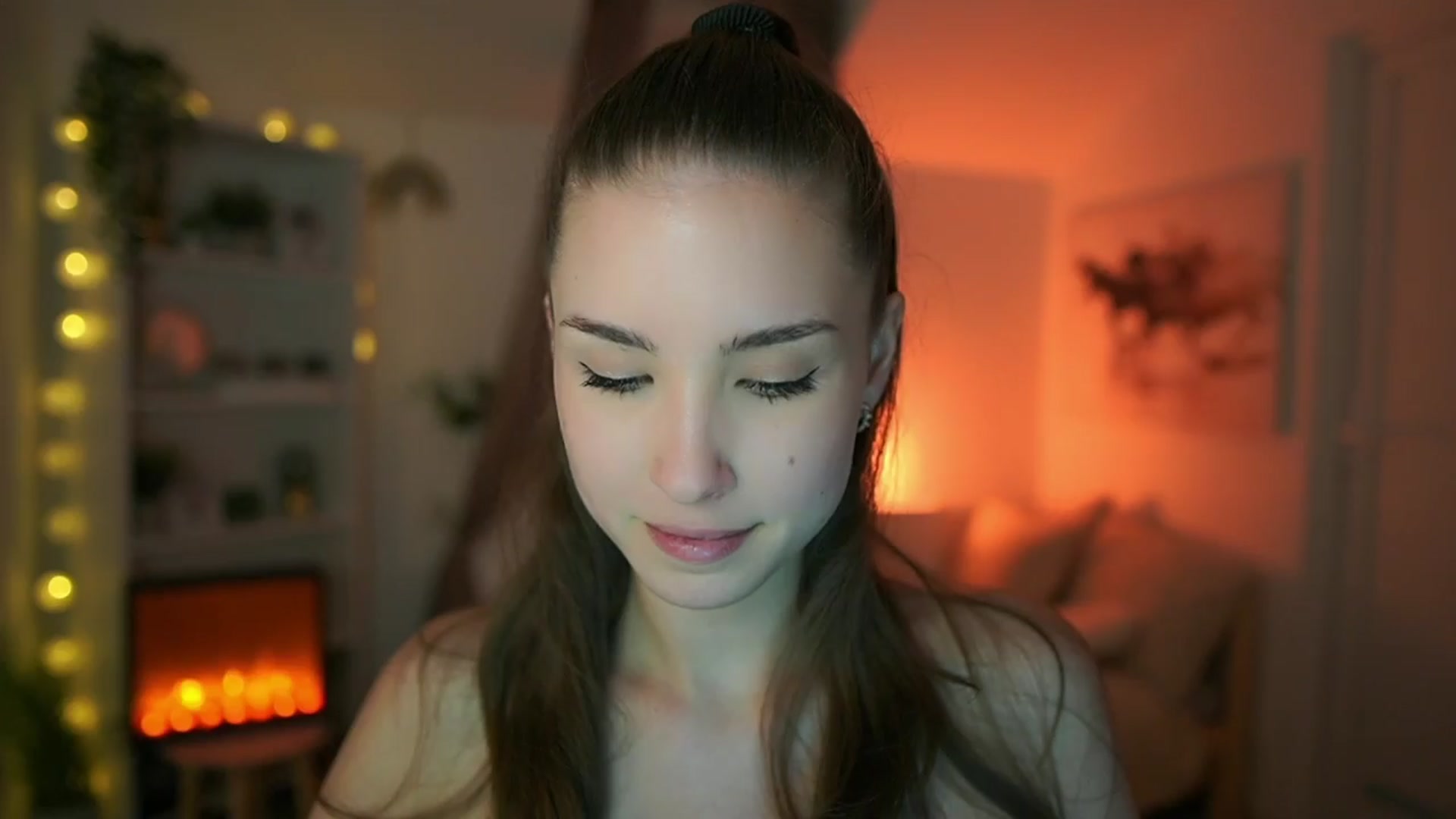 Gallery image thumbnail from Shy_jane's myfreecams stream on, 04/14/2024, 12:53 image 16 of 20