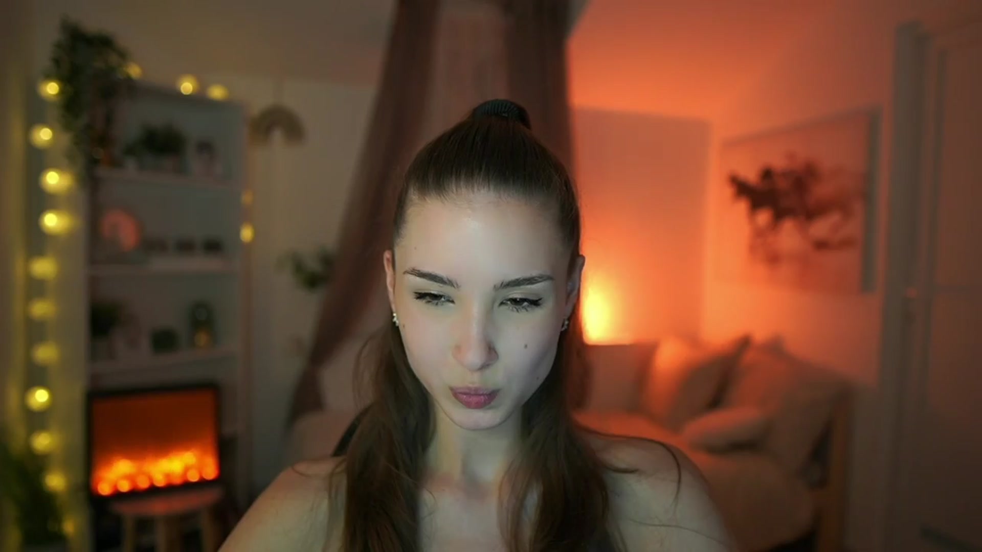 Gallery image thumbnail from Shy_jane's myfreecams stream on, 04/14/2024, 12:53 image 18 of 20