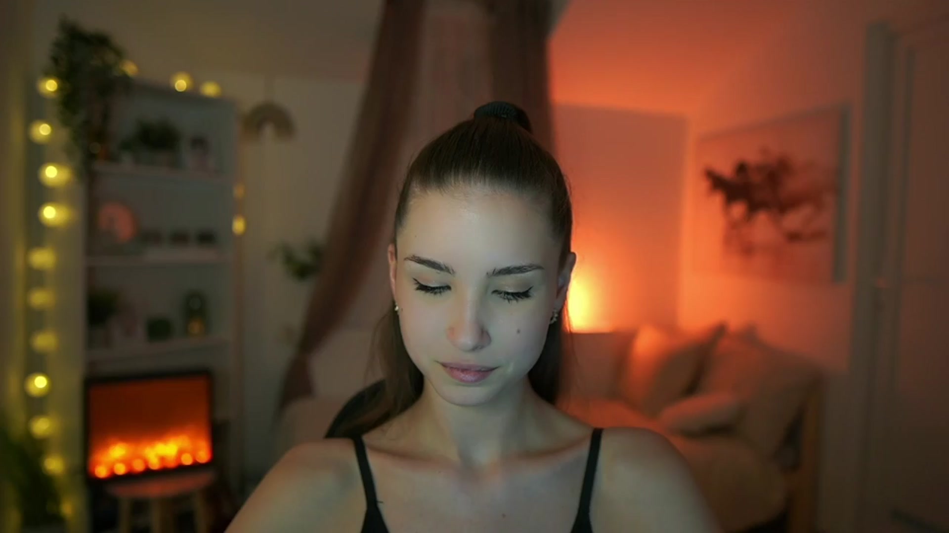 Gallery image thumbnail from Shy_jane's myfreecams stream on, 04/14/2024, 12:53 image 7 of 20