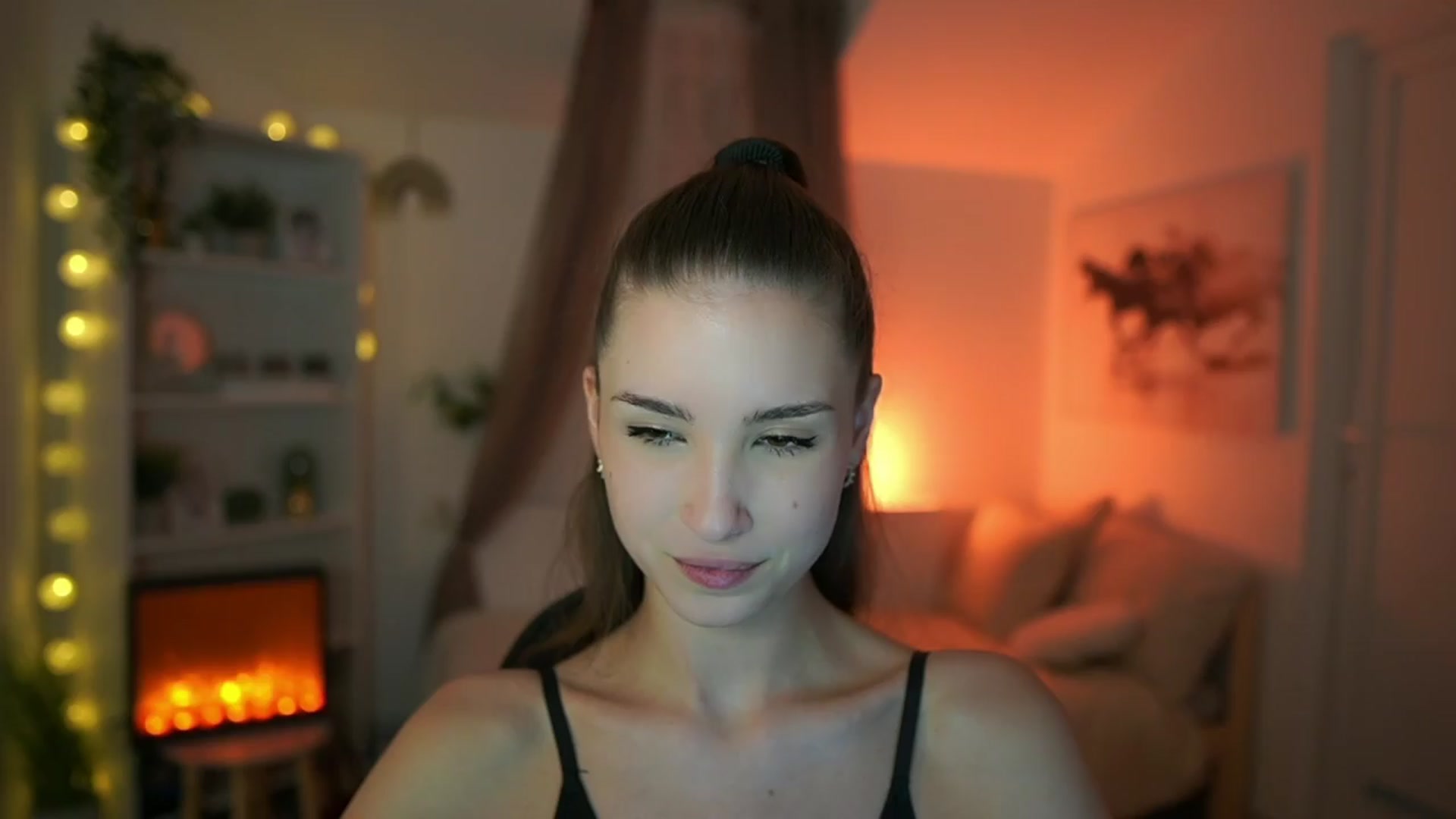 Gallery image thumbnail from Shy_jane's myfreecams stream on, 04/14/2024, 12:53 image 4 of 20