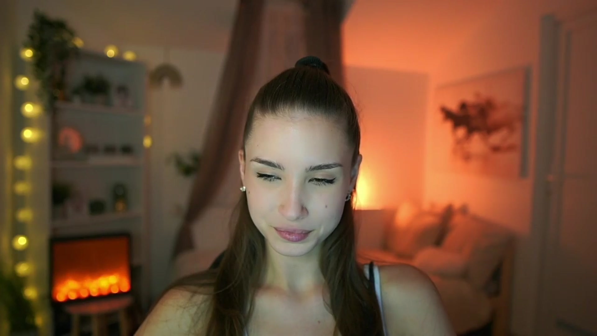 Gallery image thumbnail from Shy_jane's myfreecams stream on, 04/14/2024, 13:59 image 11 of 20