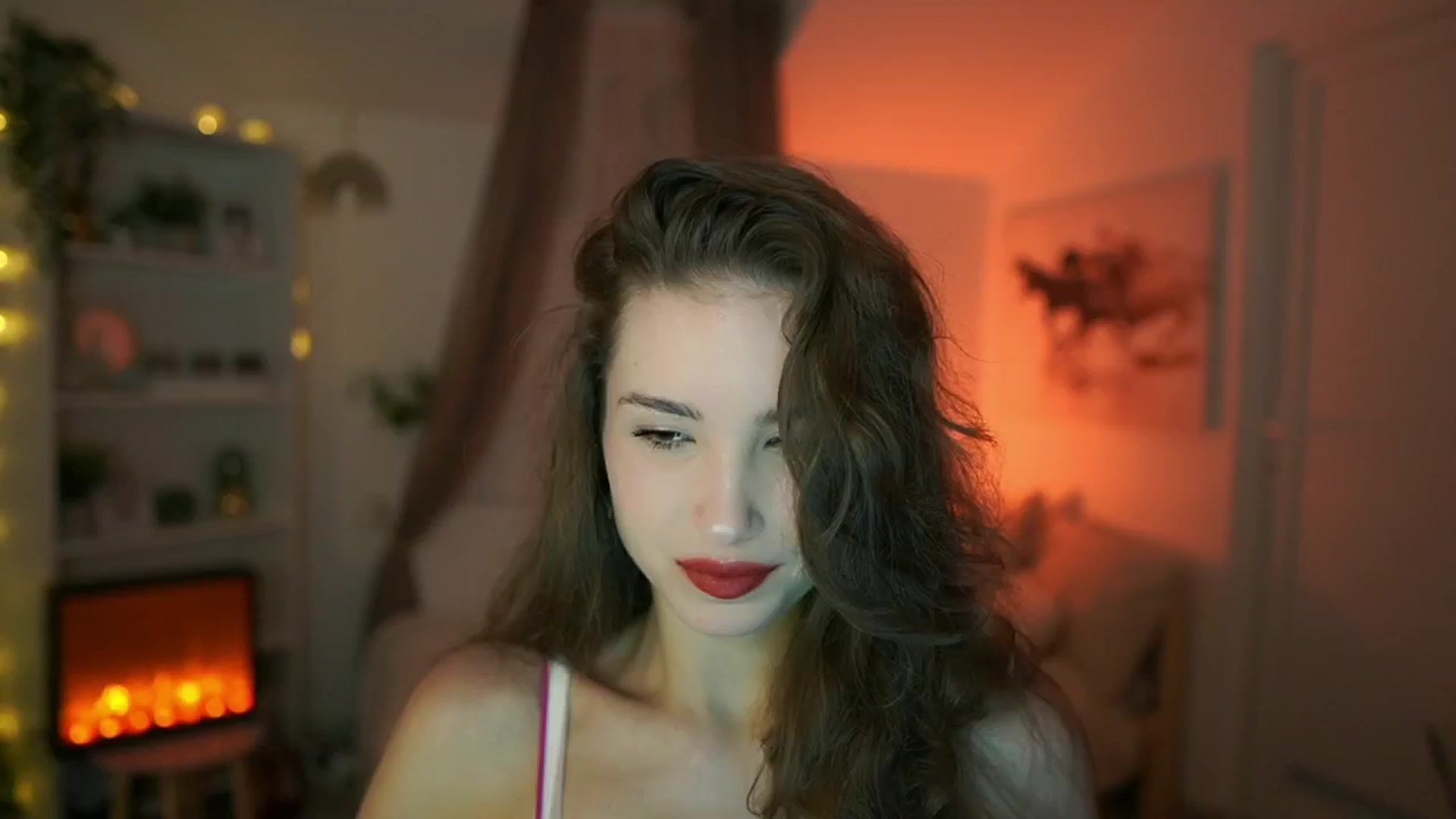 Gallery image thumbnail from Shy_jane's myfreecams stream on, 04/16/2024, 08:52 image 7 of 20