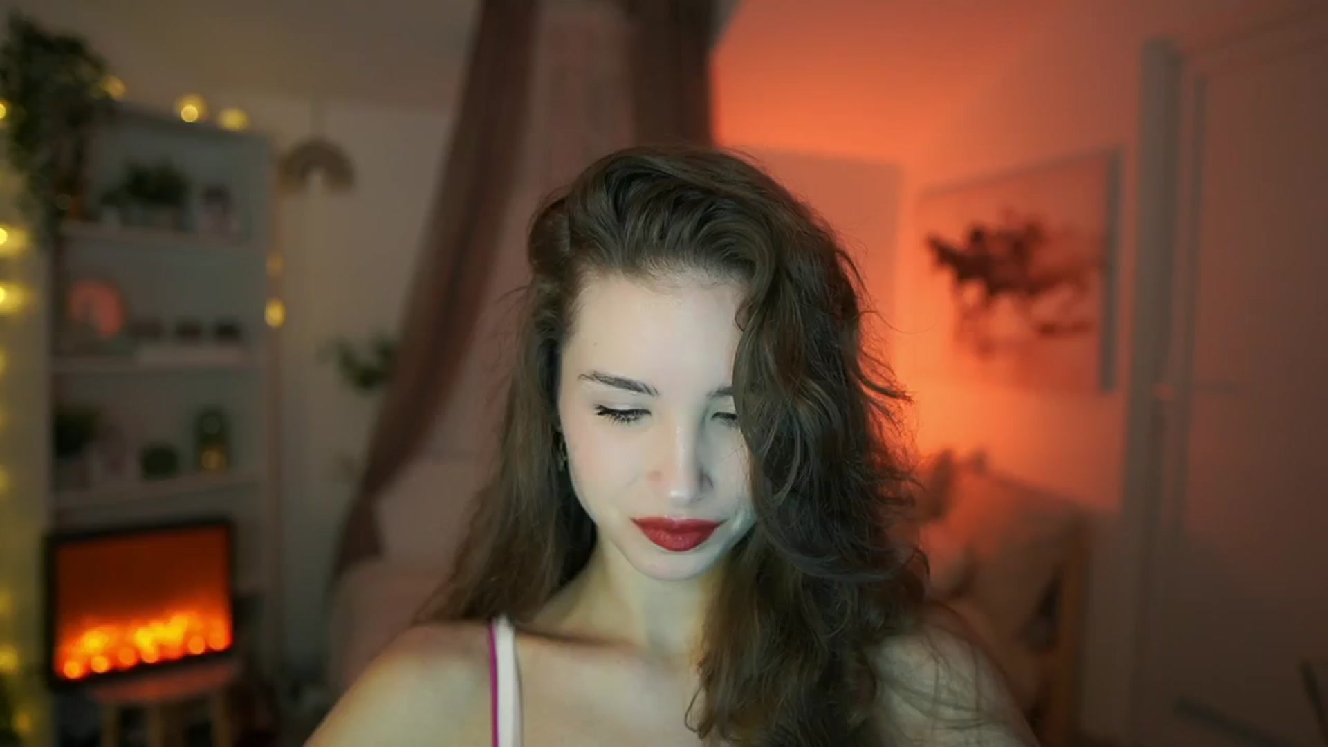Gallery image thumbnail from Shy_jane's myfreecams stream on, 04/16/2024, 08:52 image 6 of 20