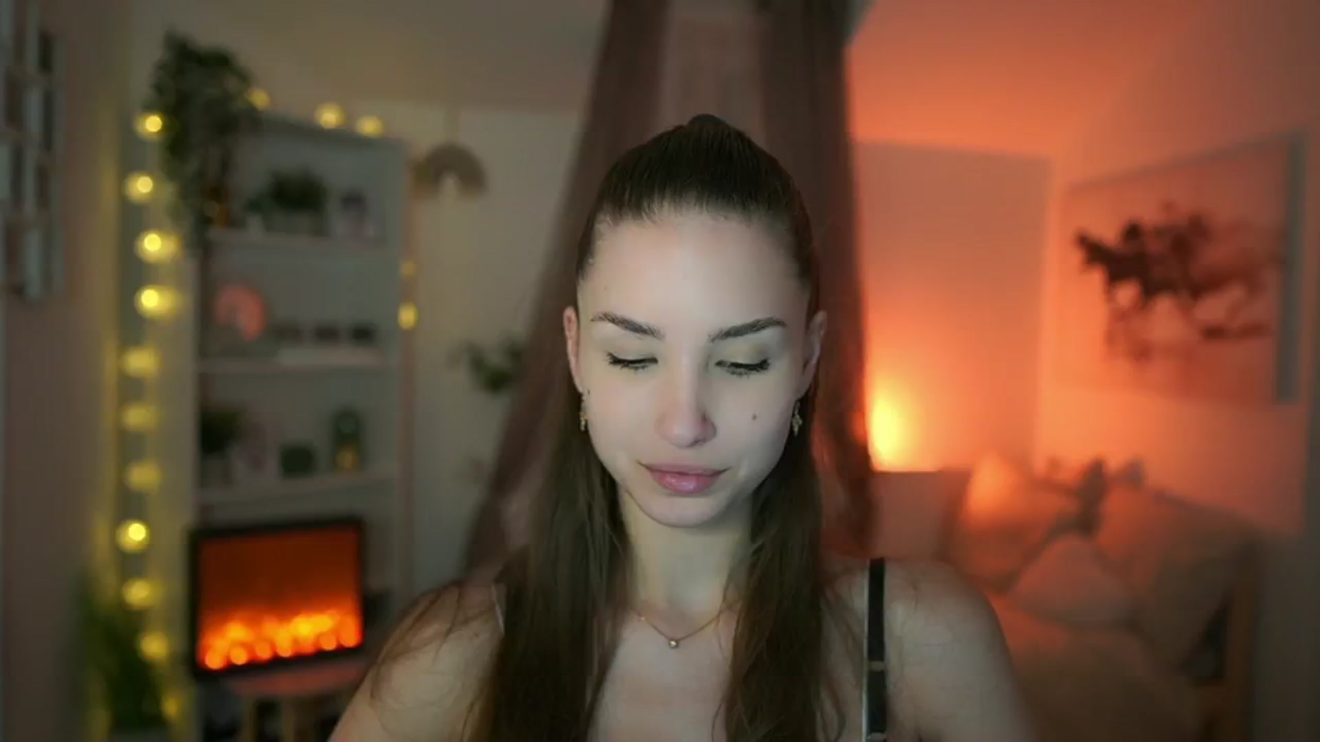 Gallery image thumbnail from Shy_jane's myfreecams stream on, 04/18/2024, 13:07 image 2 of 20