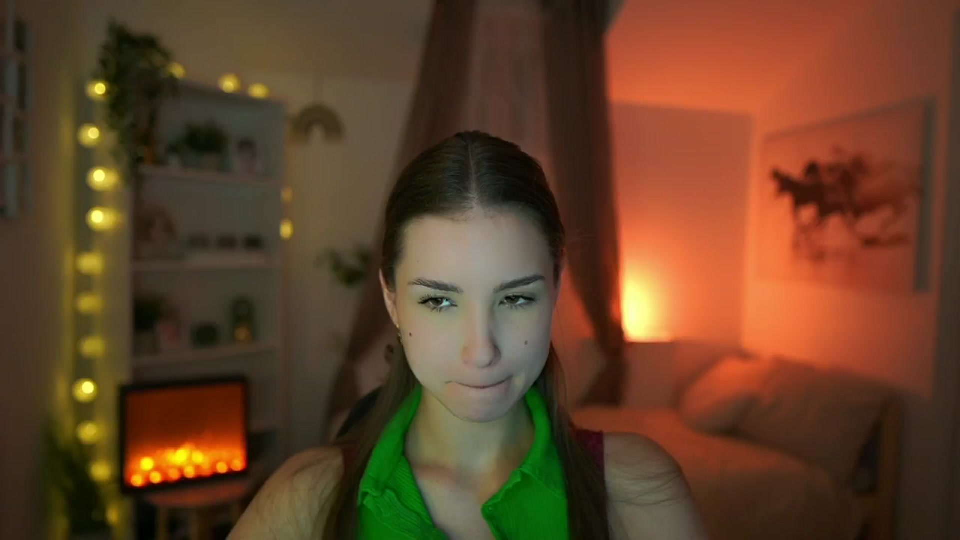 Gallery image thumbnail from Shy_jane's myfreecams stream on, 04/21/2024, 12:02 image 7 of 20