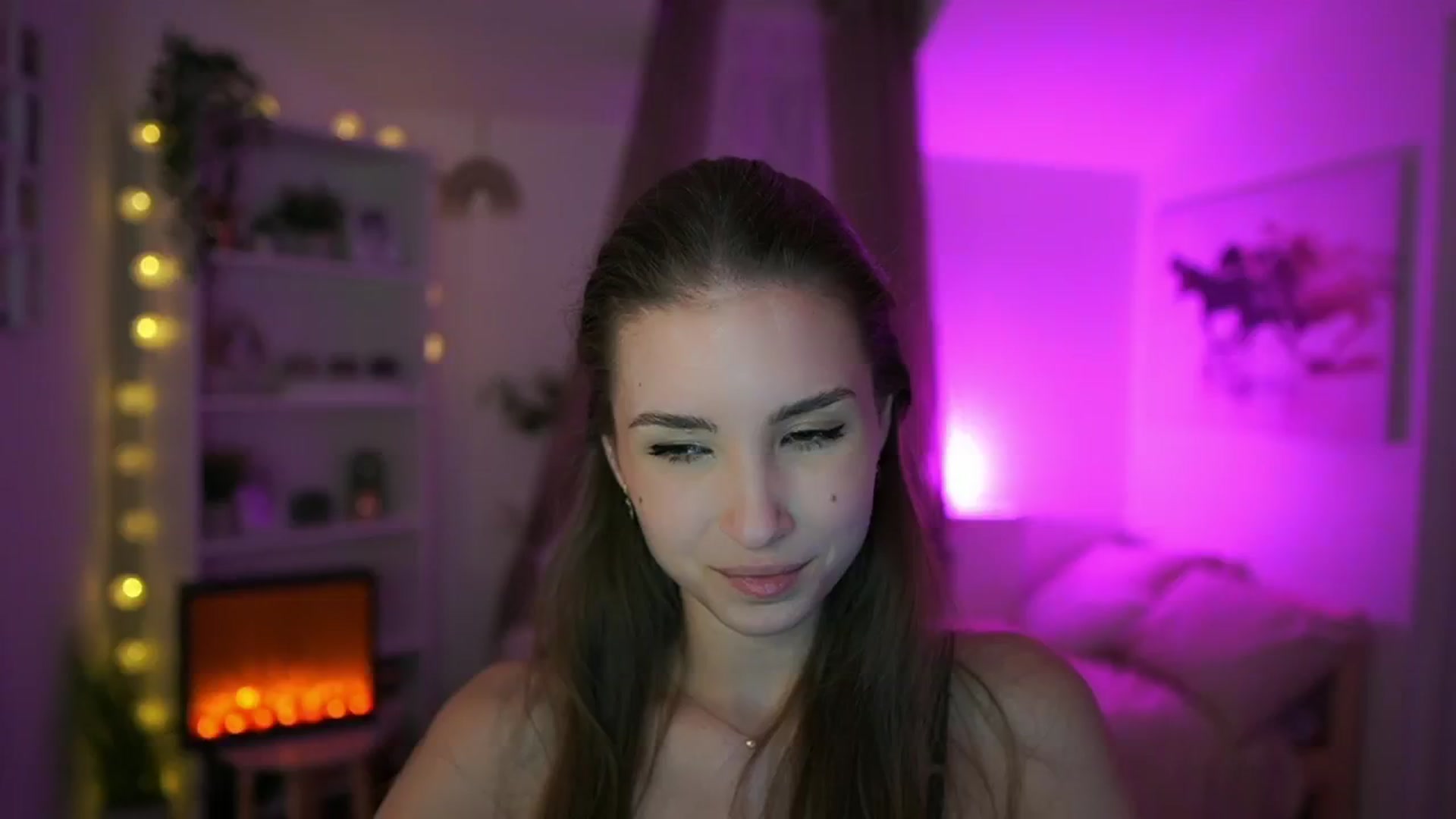 Gallery image thumbnail from Shy_jane's myfreecams stream on, 04/23/2024, 17:41 image 9 of 20