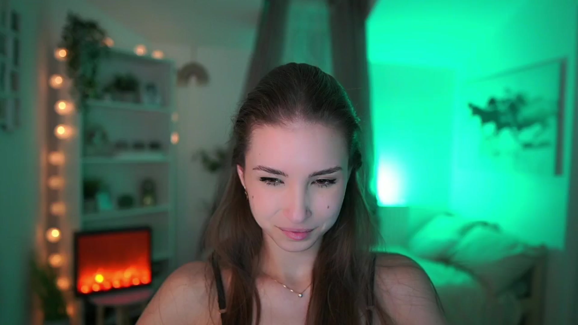 Gallery image thumbnail from Shy_jane's myfreecams stream on, 04/23/2024, 17:41 image 1 of 20