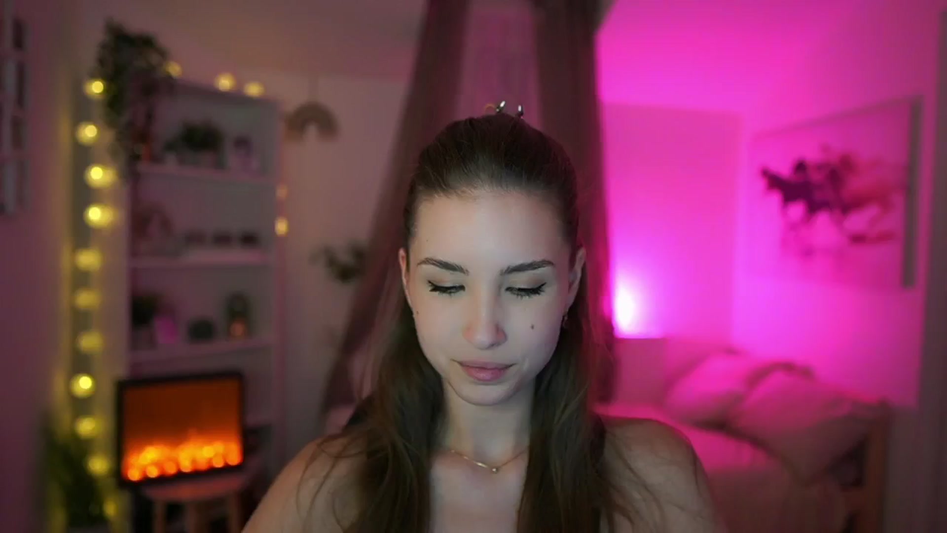Gallery image thumbnail from Shy_jane's myfreecams stream on, 04/23/2024, 17:41 image 20 of 20
