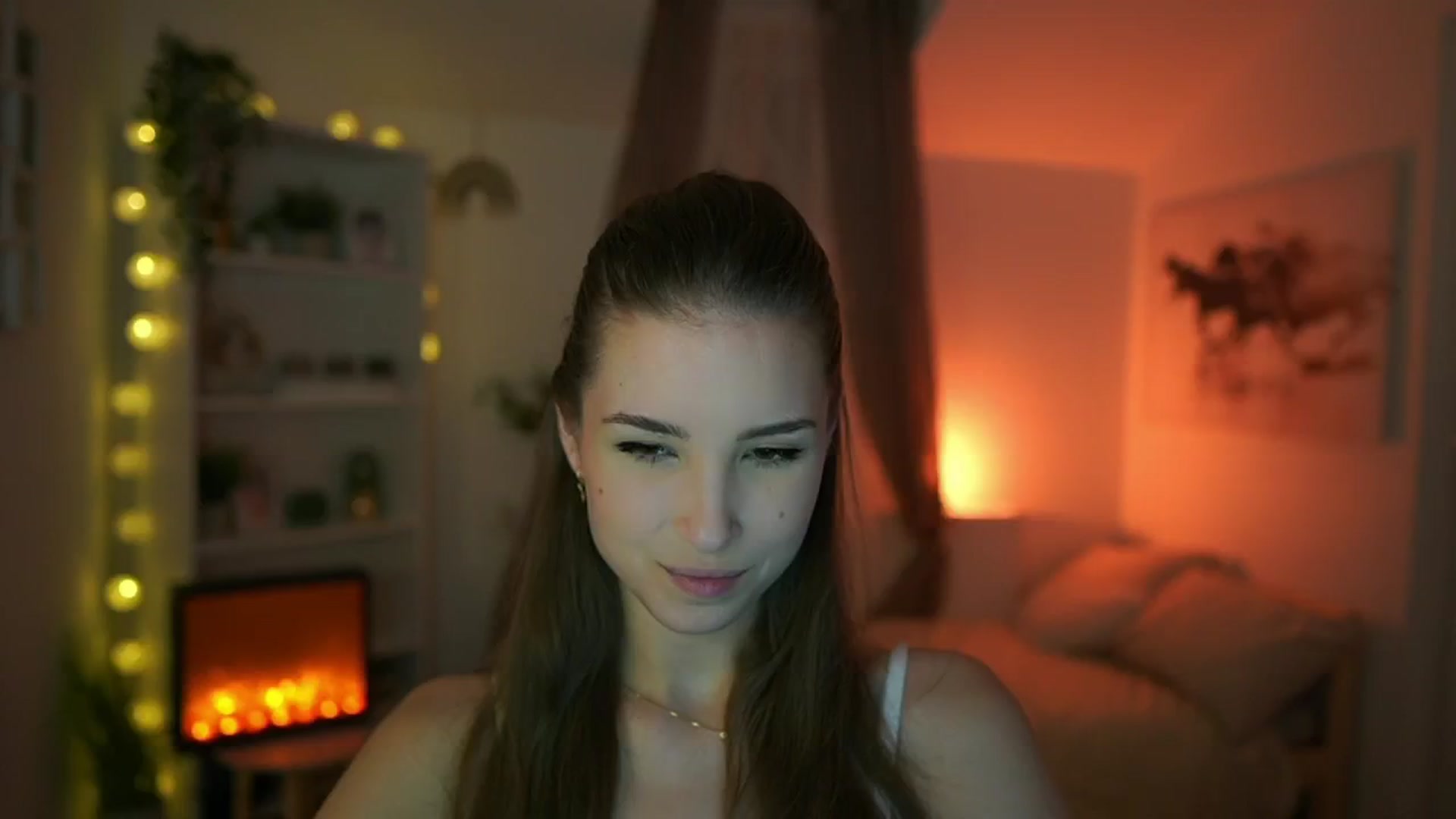 Gallery image thumbnail from Shy_jane's myfreecams stream on, 04/24/2024, 15:56 image 7 of 20