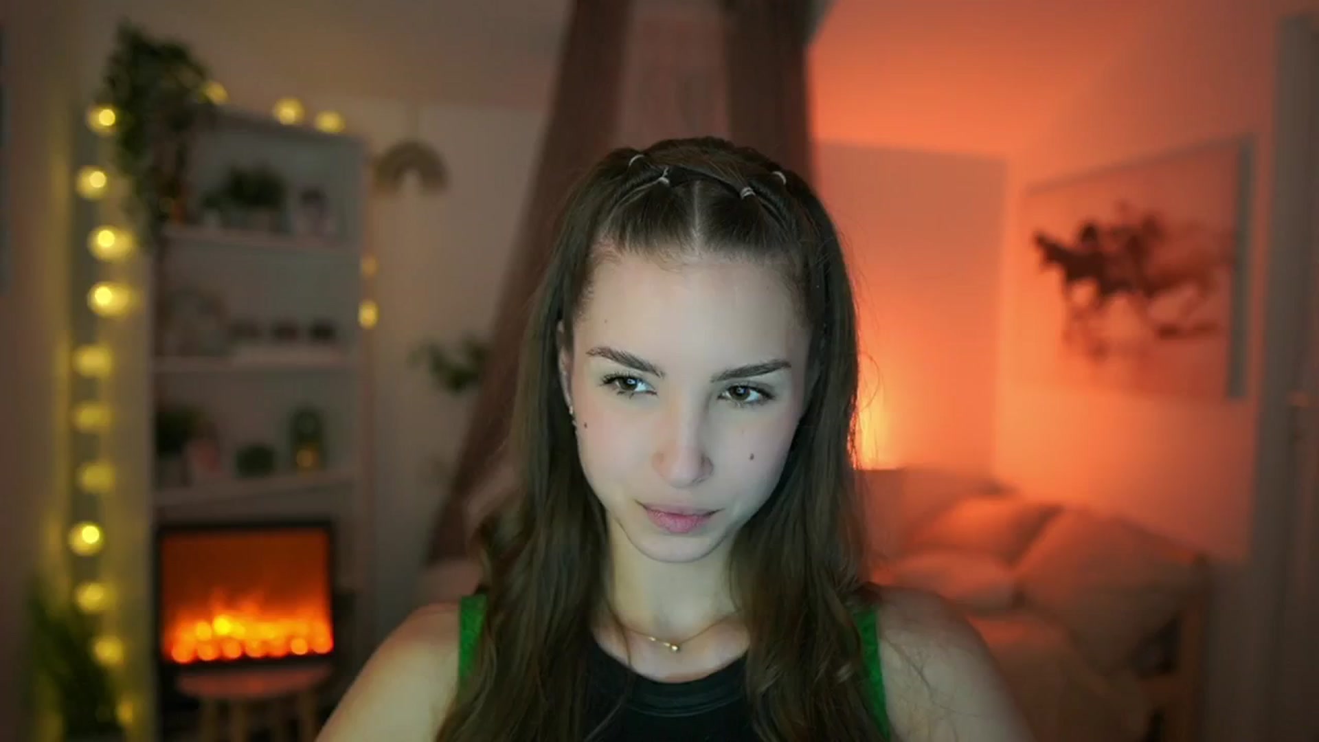 Gallery image thumbnail from Shy_jane's myfreecams stream on, 04/25/2024, 13:39 image 4 of 20