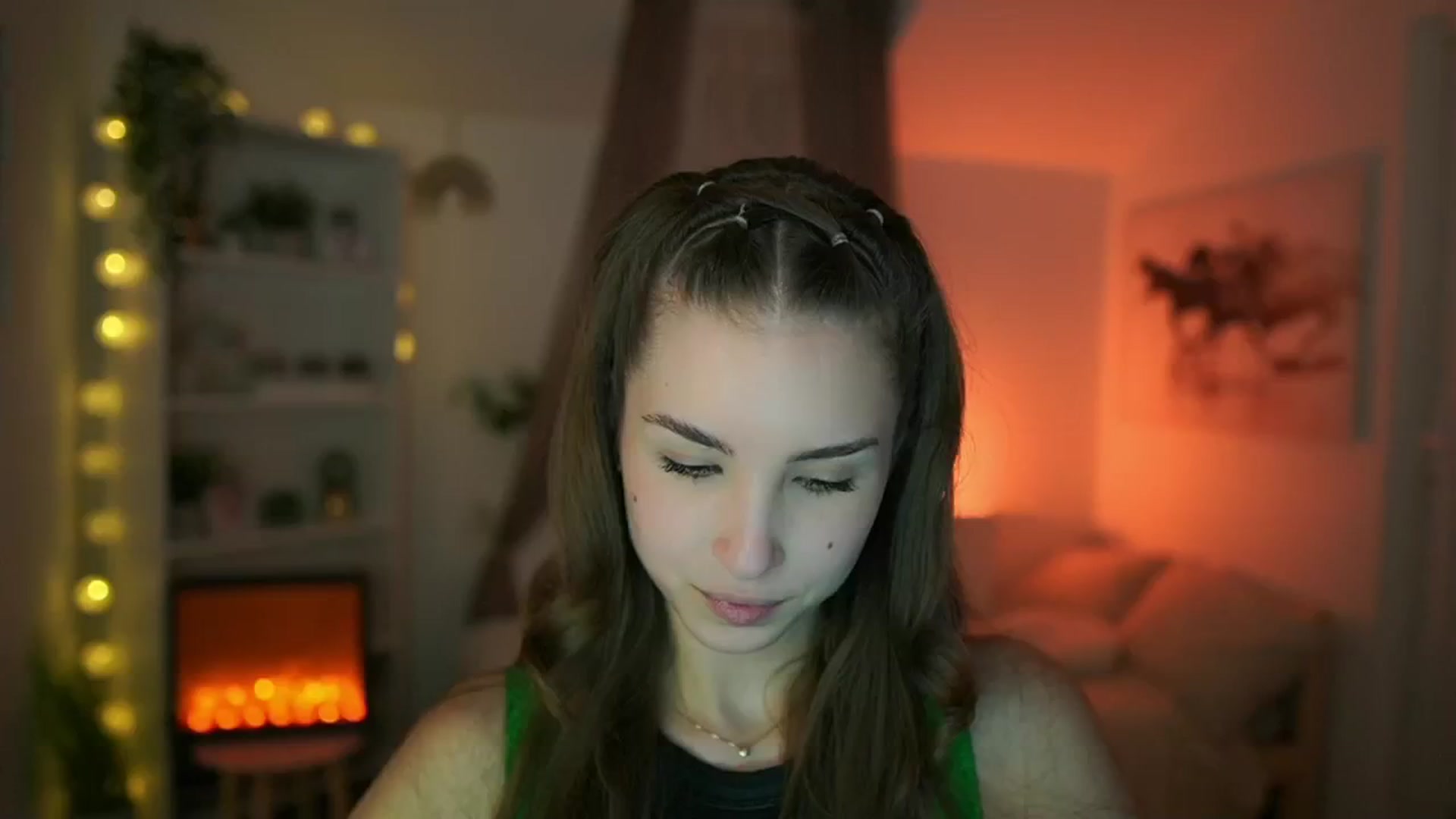 Gallery image thumbnail from Shy_jane's myfreecams stream on, 04/25/2024, 14:22 image 5 of 20