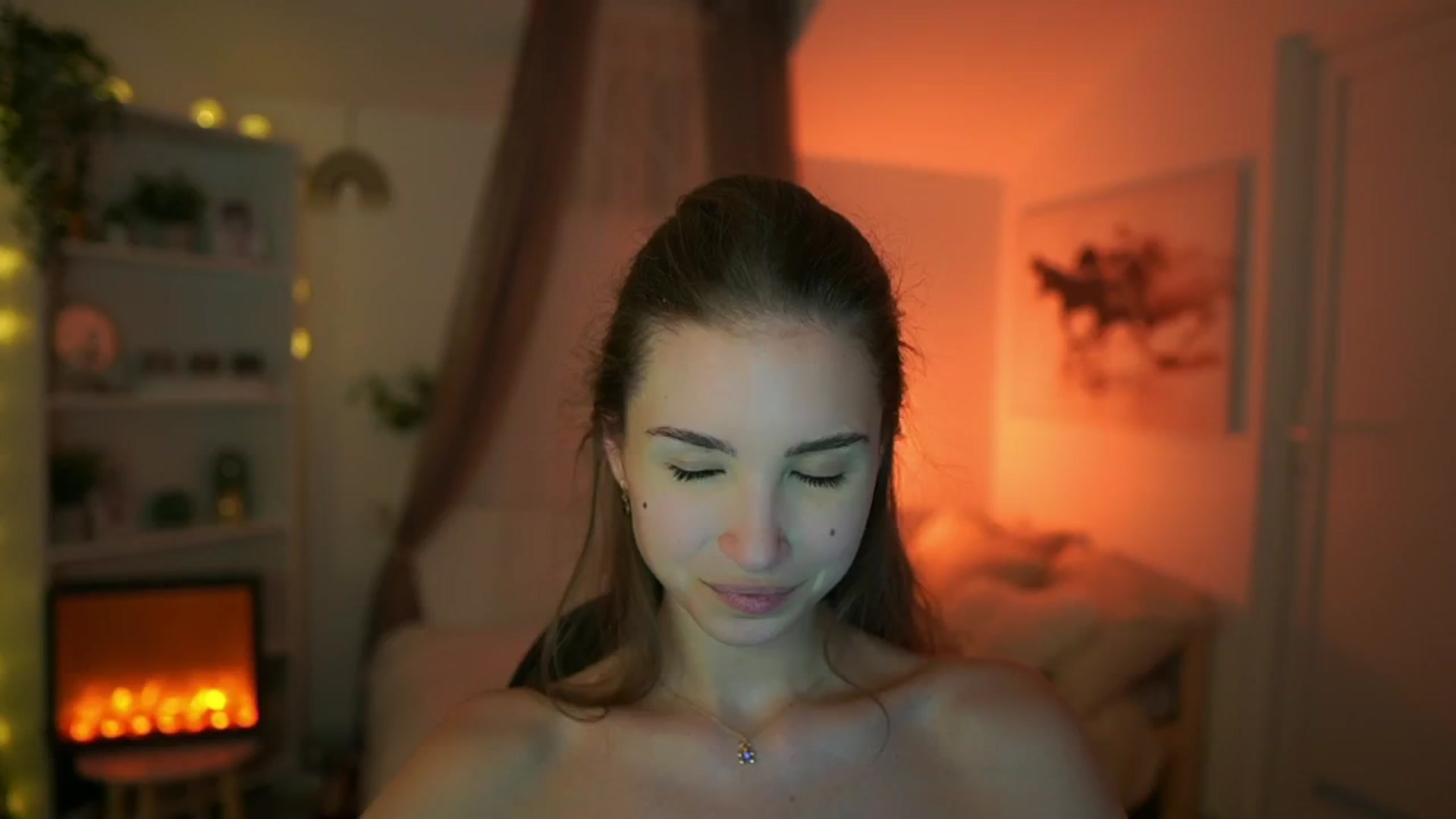 Gallery image thumbnail from Shy_jane's myfreecams stream on, 05/02/2024, 14:45 image 10 of 20