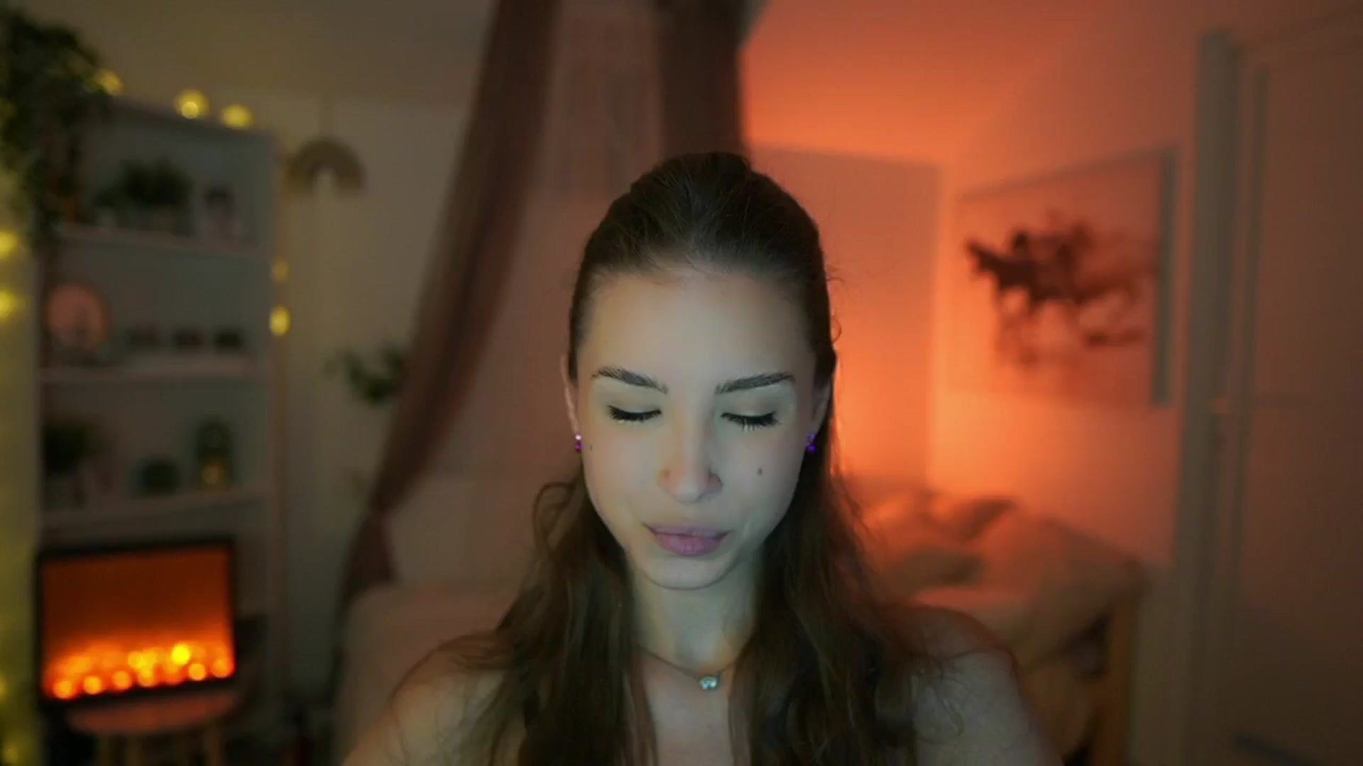 Gallery image thumbnail from Shy_jane's myfreecams stream on, 05/07/2024, 12:19 image 1 of 20