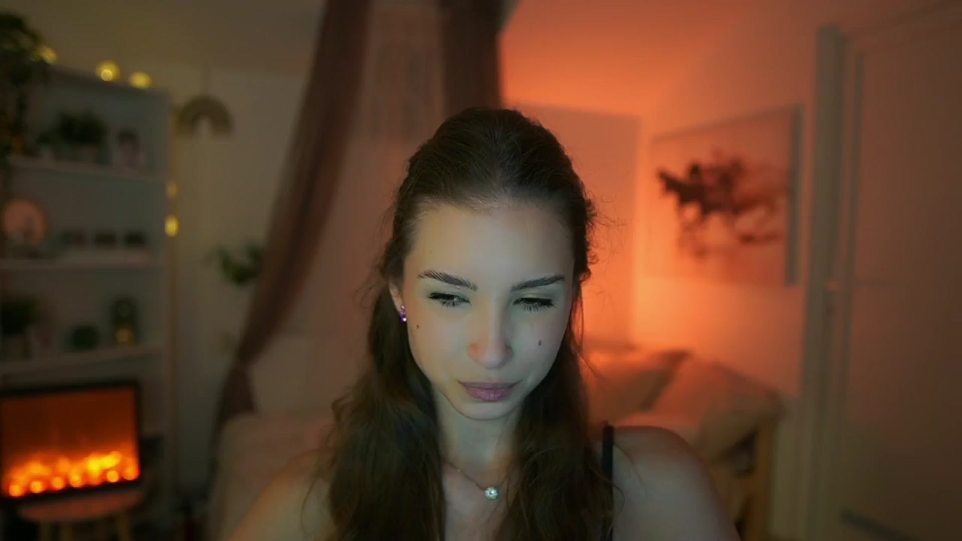 Gallery image thumbnail from Shy_jane's myfreecams stream on, 05/07/2024, 16:24 image 9 of 20