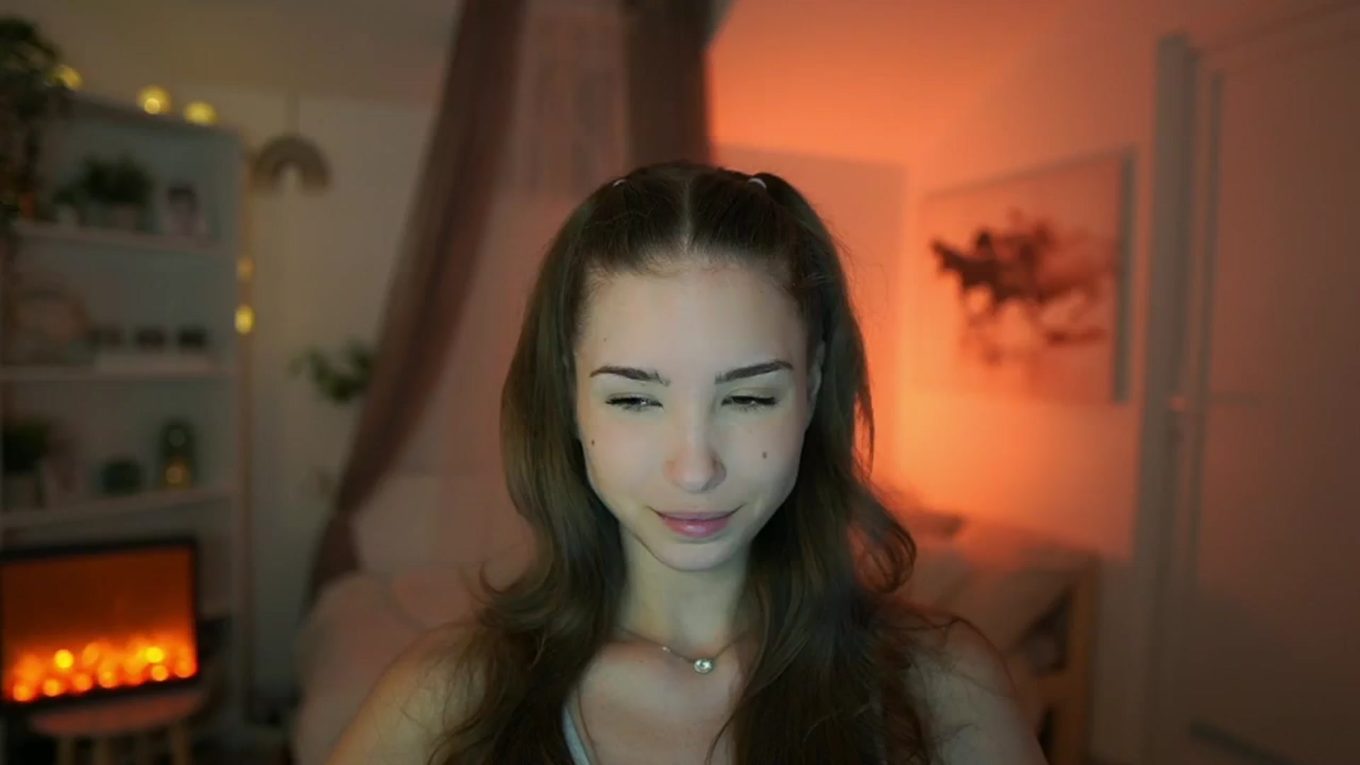 Gallery image thumbnail from Shy_jane's myfreecams stream on, 05/09/2024, 10:37 image 14 of 20