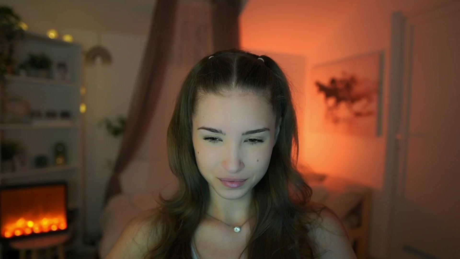Gallery image thumbnail from Shy_jane's myfreecams stream on, 05/09/2024, 10:37 image 12 of 20