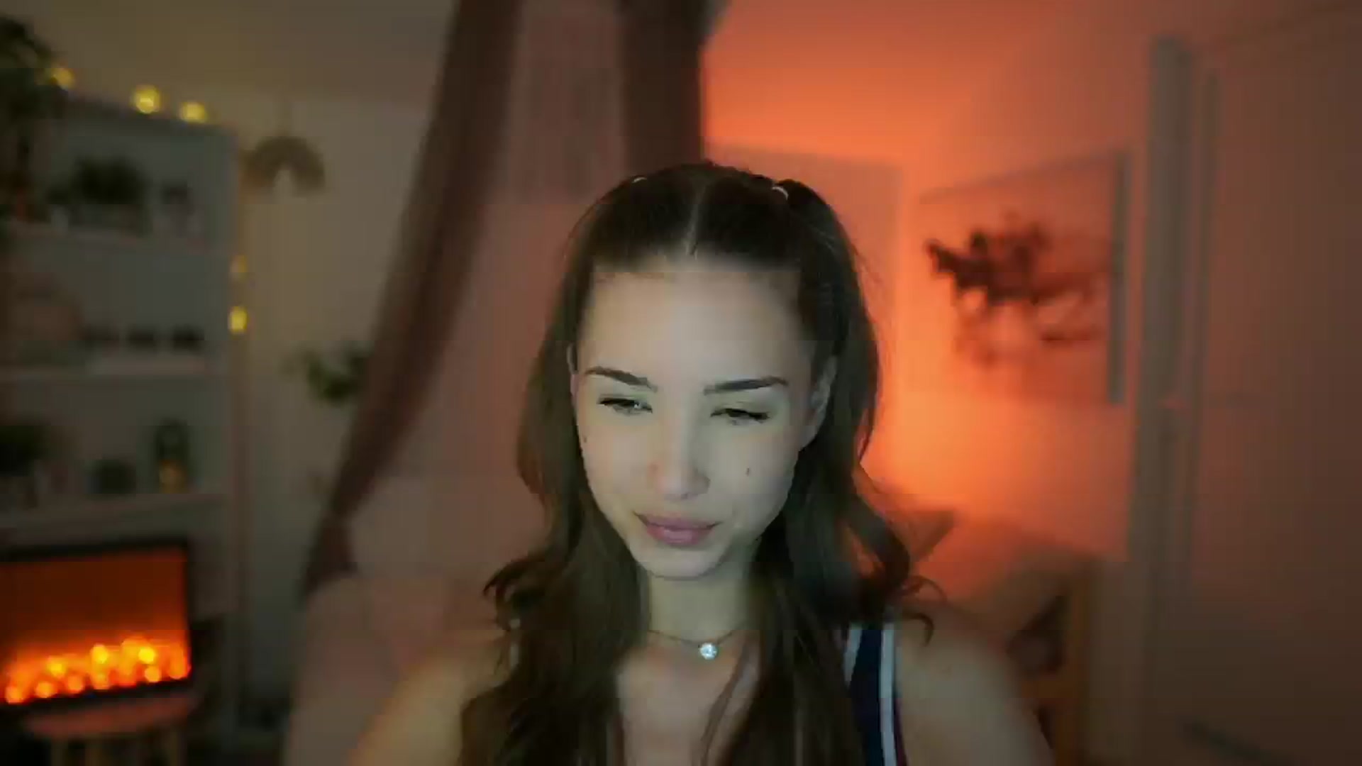 Gallery image thumbnail from Shy_jane's myfreecams stream on, 05/09/2024, 13:08 image 5 of 20