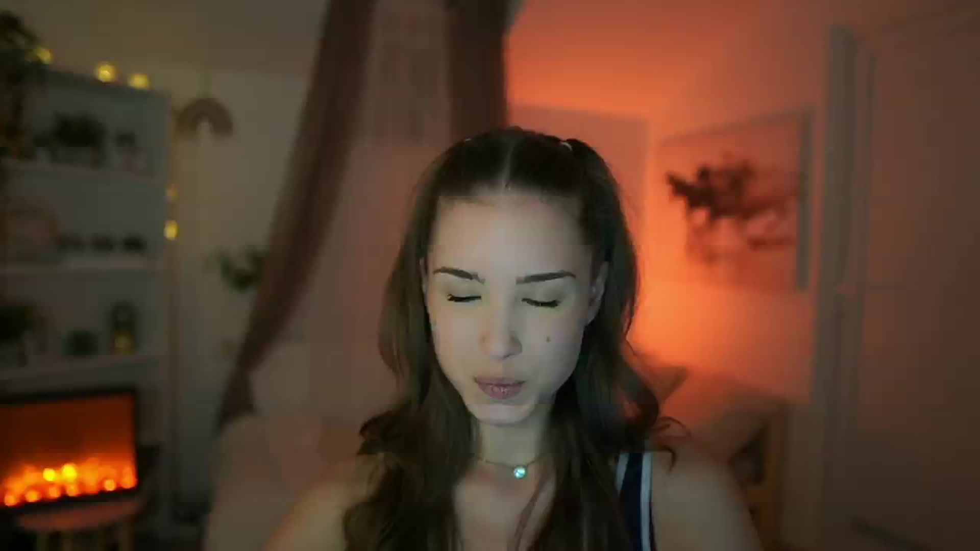 Gallery image thumbnail from Shy_jane's myfreecams stream on, 05/09/2024, 13:08 image 7 of 20