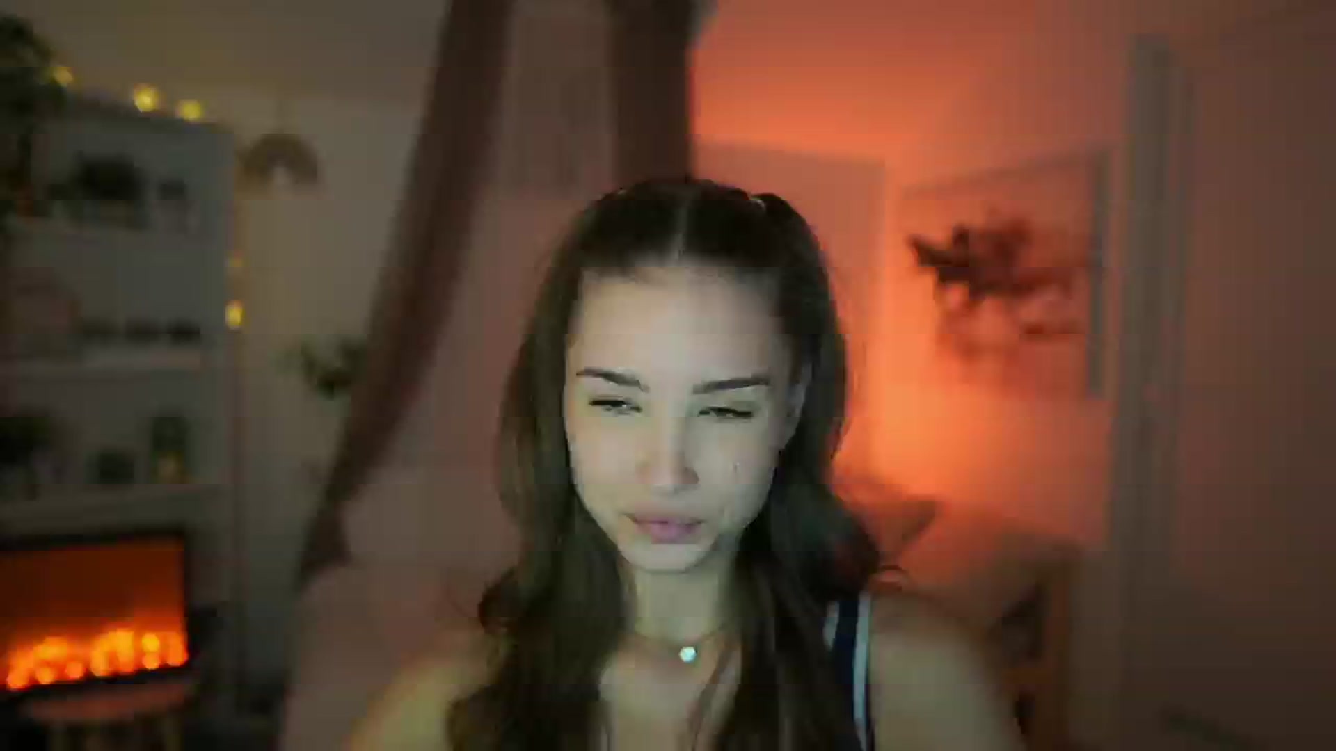 Gallery image thumbnail from Shy_jane's myfreecams stream on, 05/09/2024, 13:08 image 1 of 20