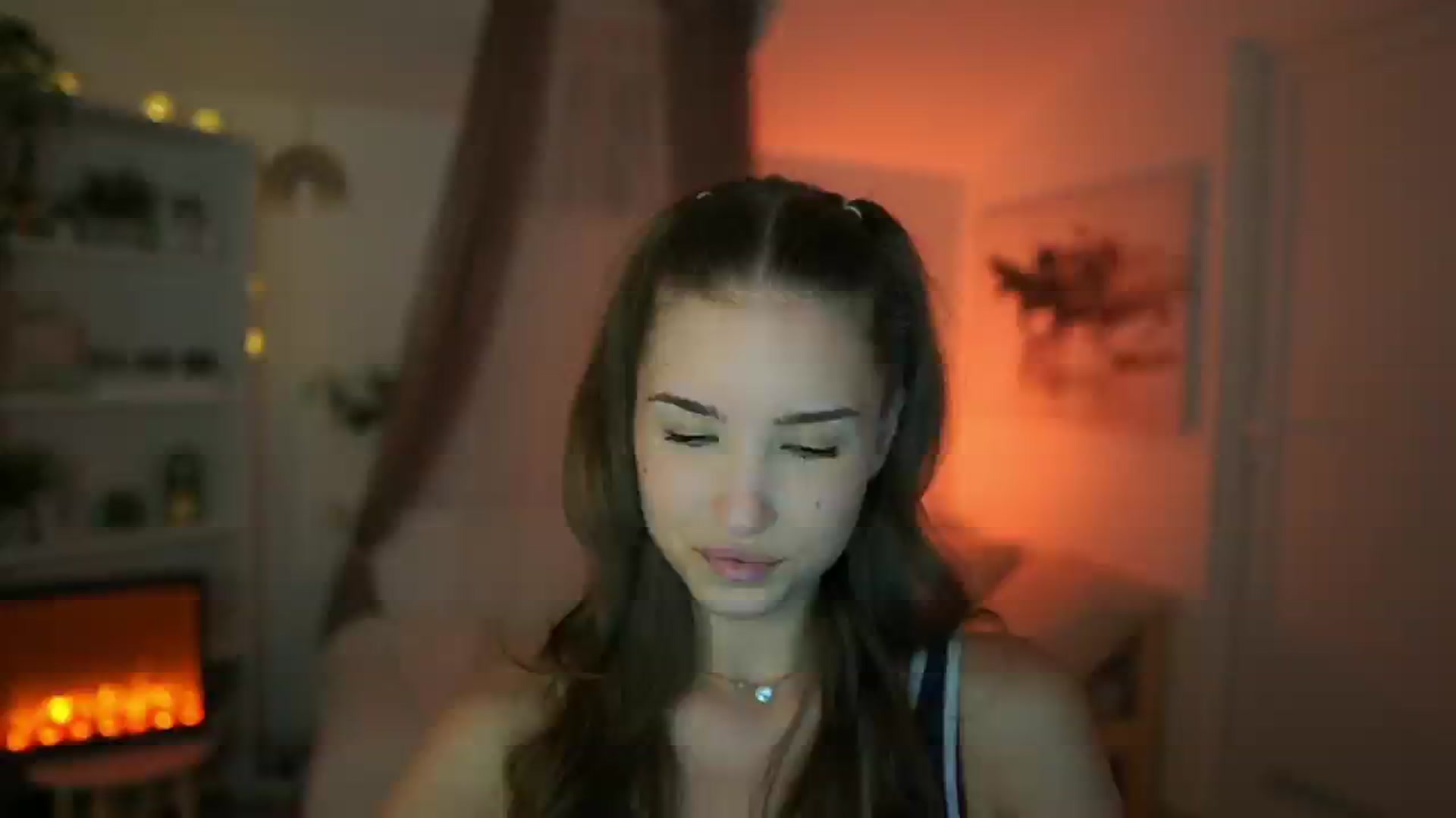 Gallery image thumbnail from Shy_jane's myfreecams stream on, 05/09/2024, 13:08 image 3 of 20