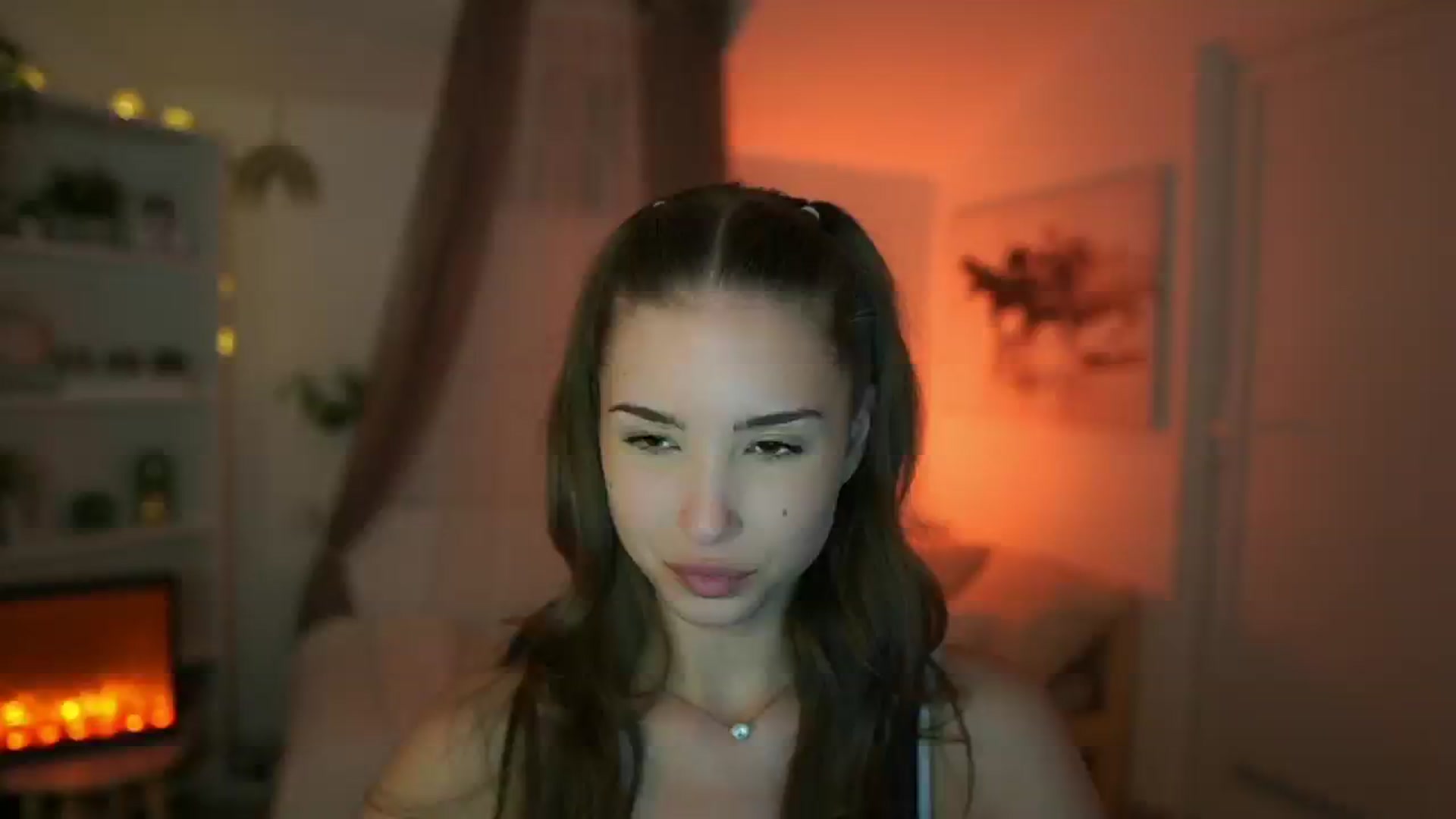 Gallery image thumbnail from Shy_jane's myfreecams stream on, 05/09/2024, 17:06 image 1 of 20