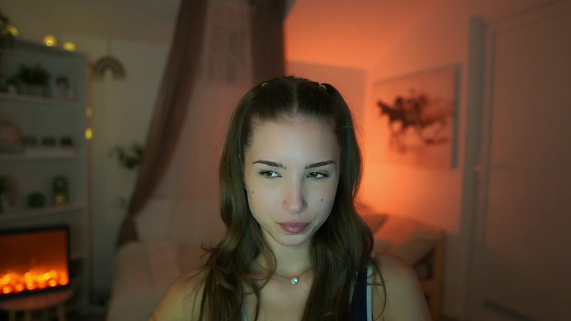Gallery image thumbnail from Shy_jane's myfreecams stream on, 05/09/2024, 17:06 image 5 of 20