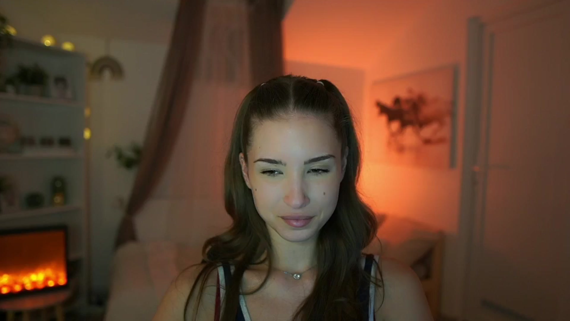 Gallery image thumbnail from Shy_jane's myfreecams stream on, 05/09/2024, 17:06 image 11 of 20