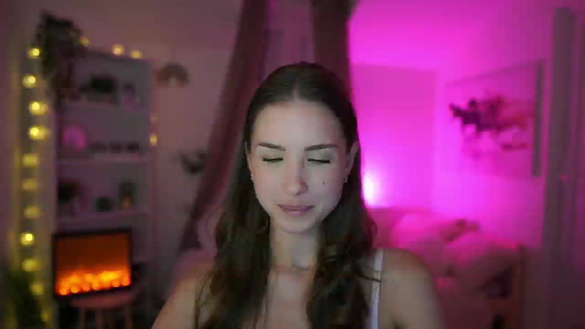 Gallery image thumbnail from Shy_jane's myfreecams stream on, 05/14/2024, 12:07 image 6 of 20