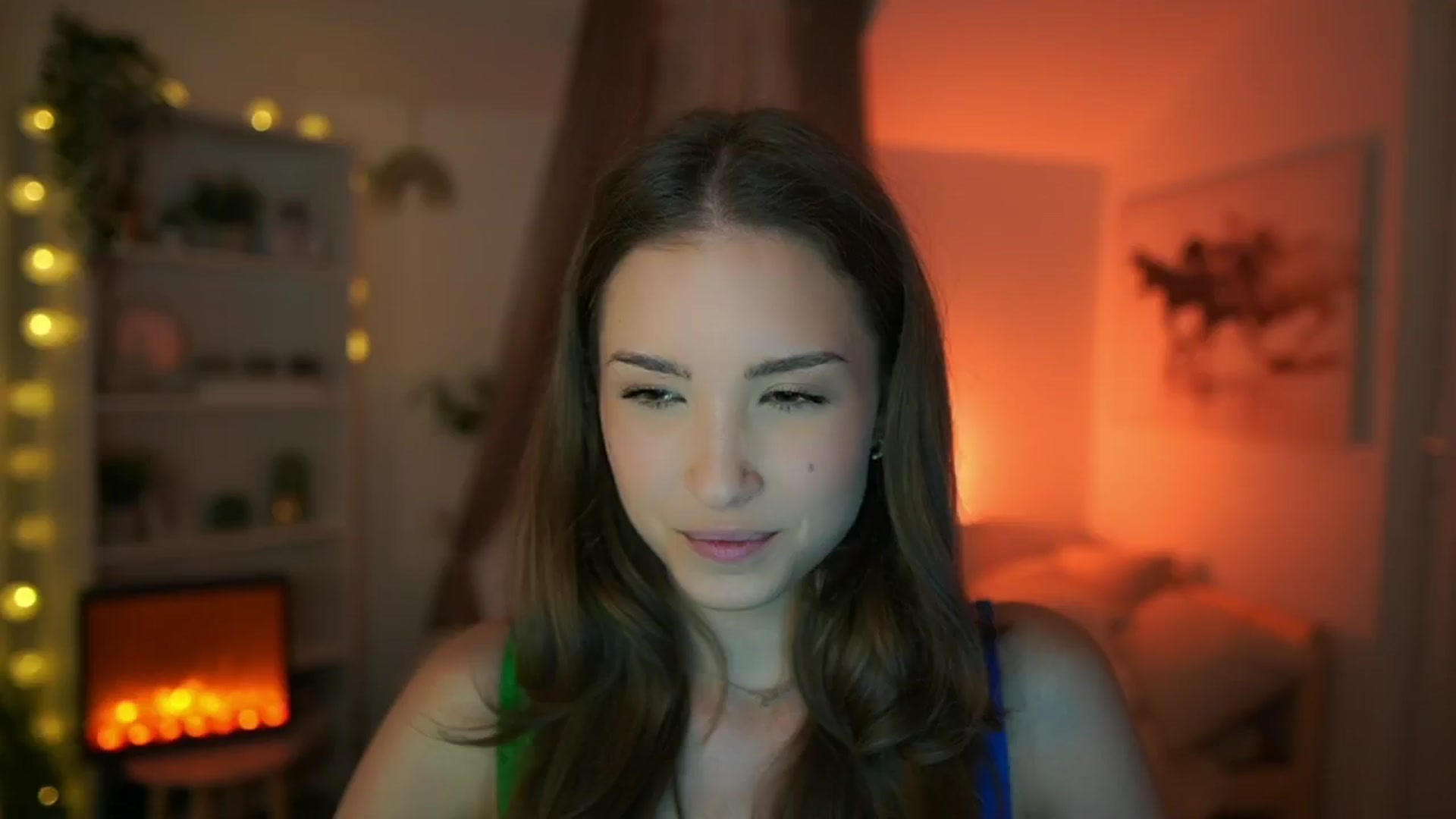 Gallery image thumbnail from Shy_jane's myfreecams stream on, 05/16/2024, 13:27 image 3 of 20