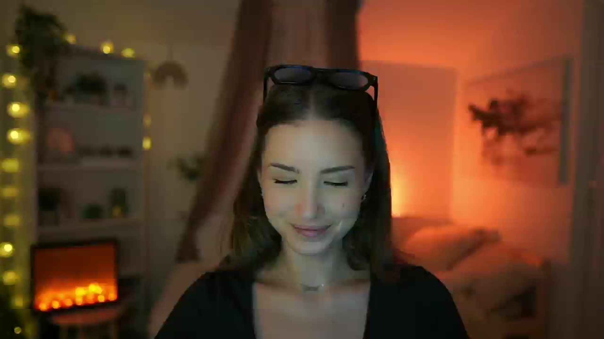 Gallery image thumbnail from Shy_jane's myfreecams stream on, 05/16/2024, 16:14 image 17 of 20