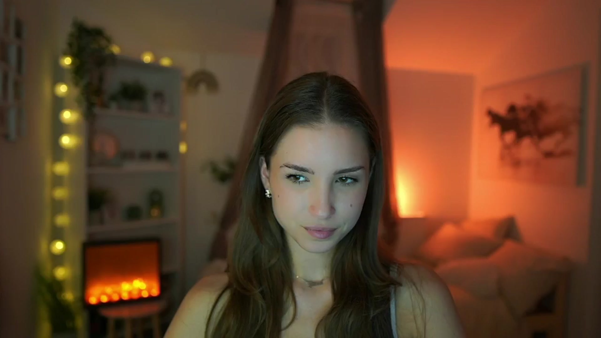 Gallery image thumbnail from Shy_jane's myfreecams stream on, 05/19/2024, 14:35 image 12 of 20