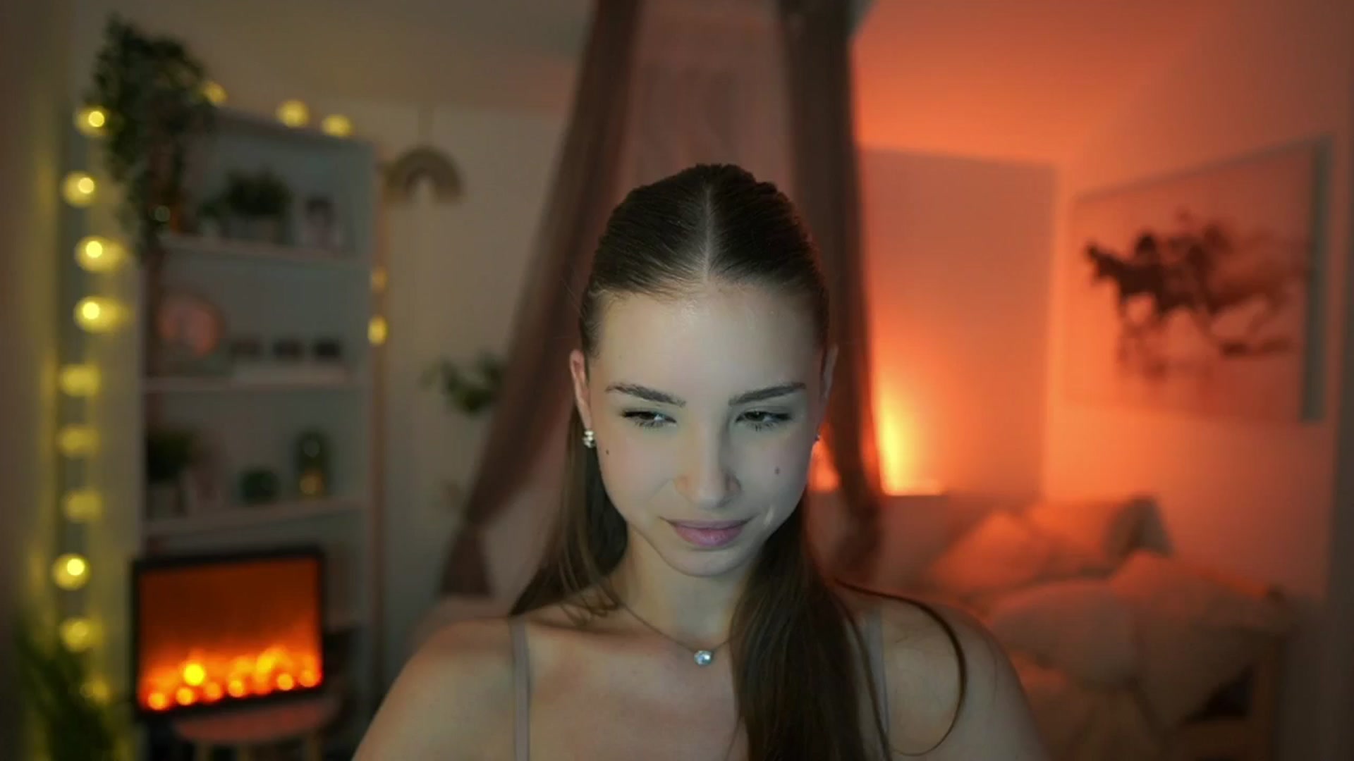 Gallery image thumbnail from Shy_jane's myfreecams stream on, 05/21/2024, 10:33 image 8 of 20
