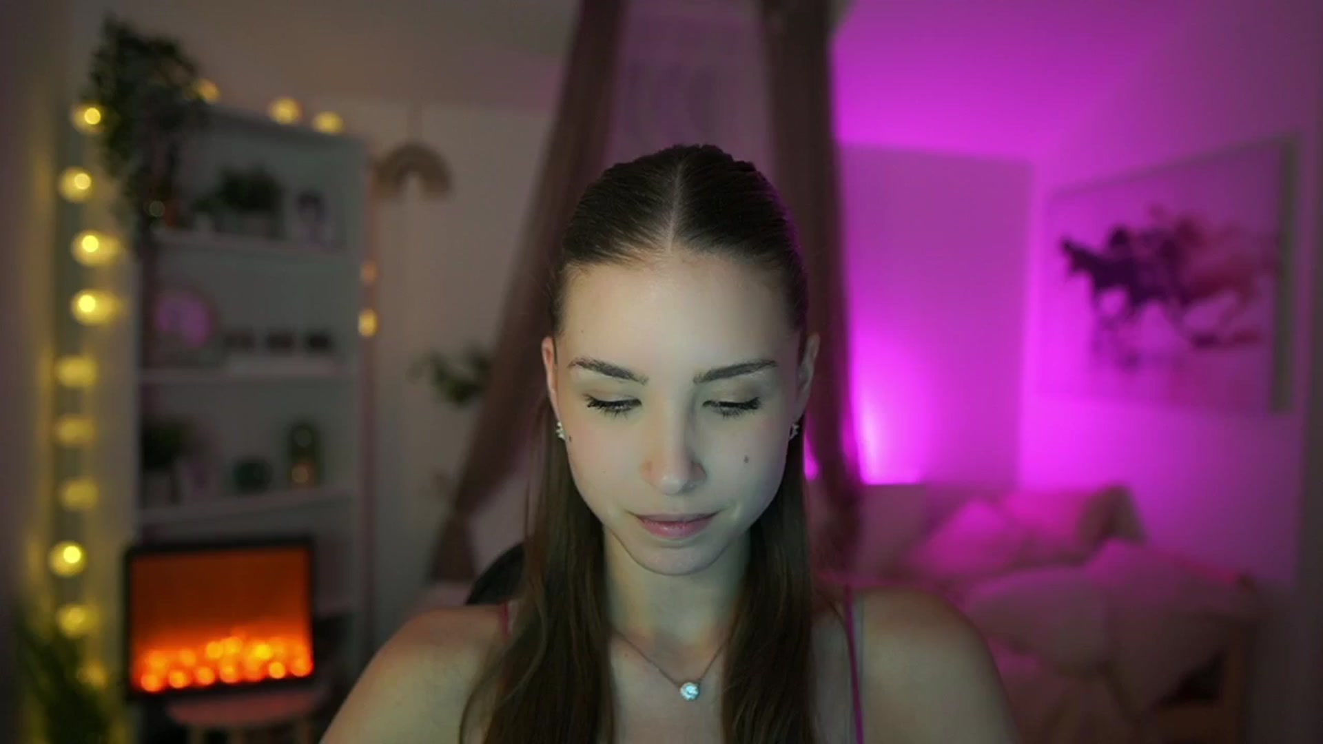 Gallery image thumbnail from Shy_jane's myfreecams stream on, 05/21/2024, 13:06 image 1 of 20