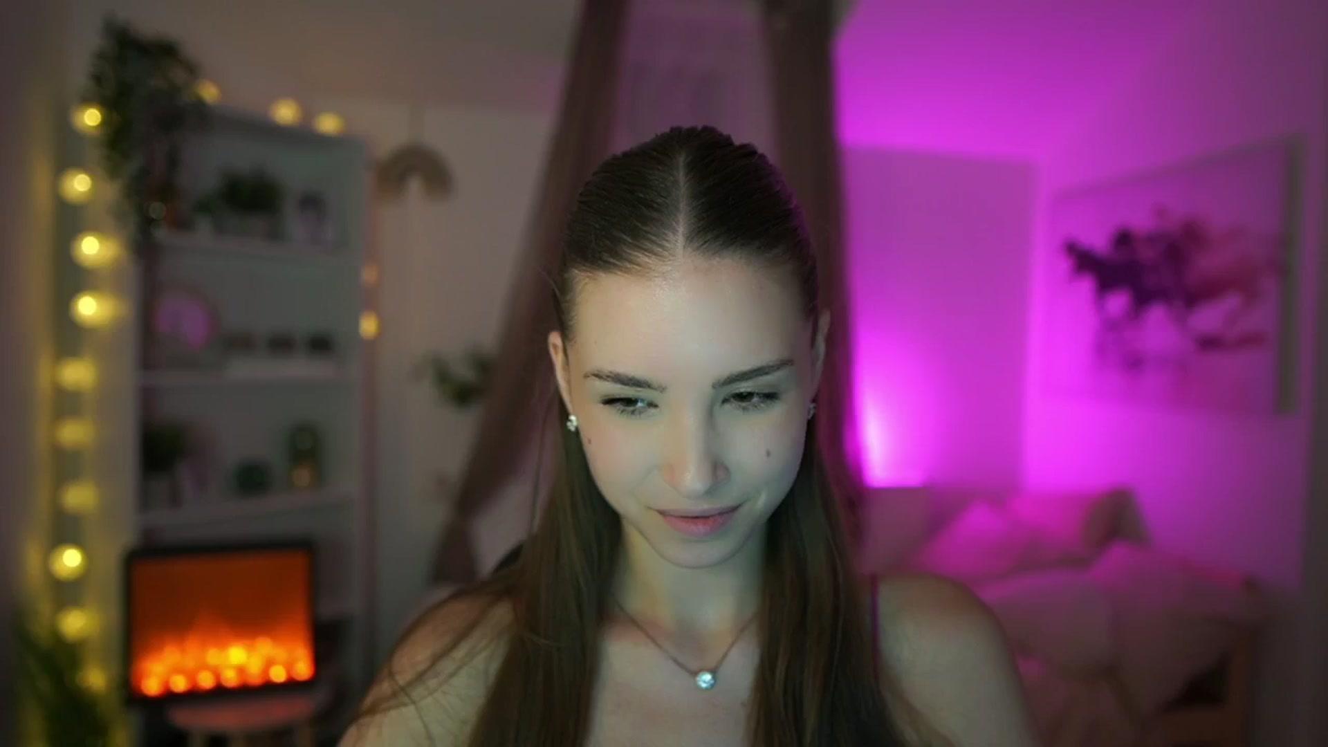 Gallery image thumbnail from Shy_jane's myfreecams stream on, 05/21/2024, 14:16 image 2 of 20