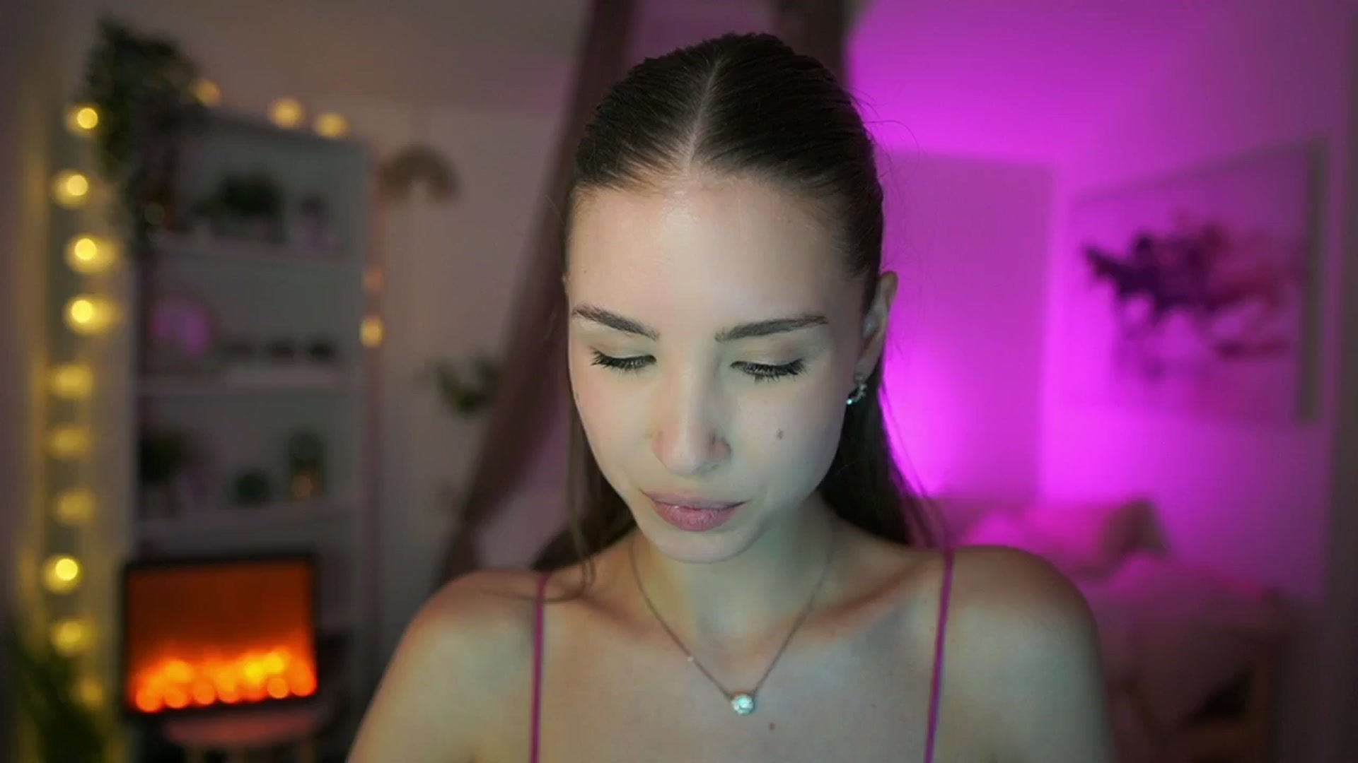 Gallery image thumbnail from Shy_jane's myfreecams stream on, 05/21/2024, 14:16 image 19 of 20