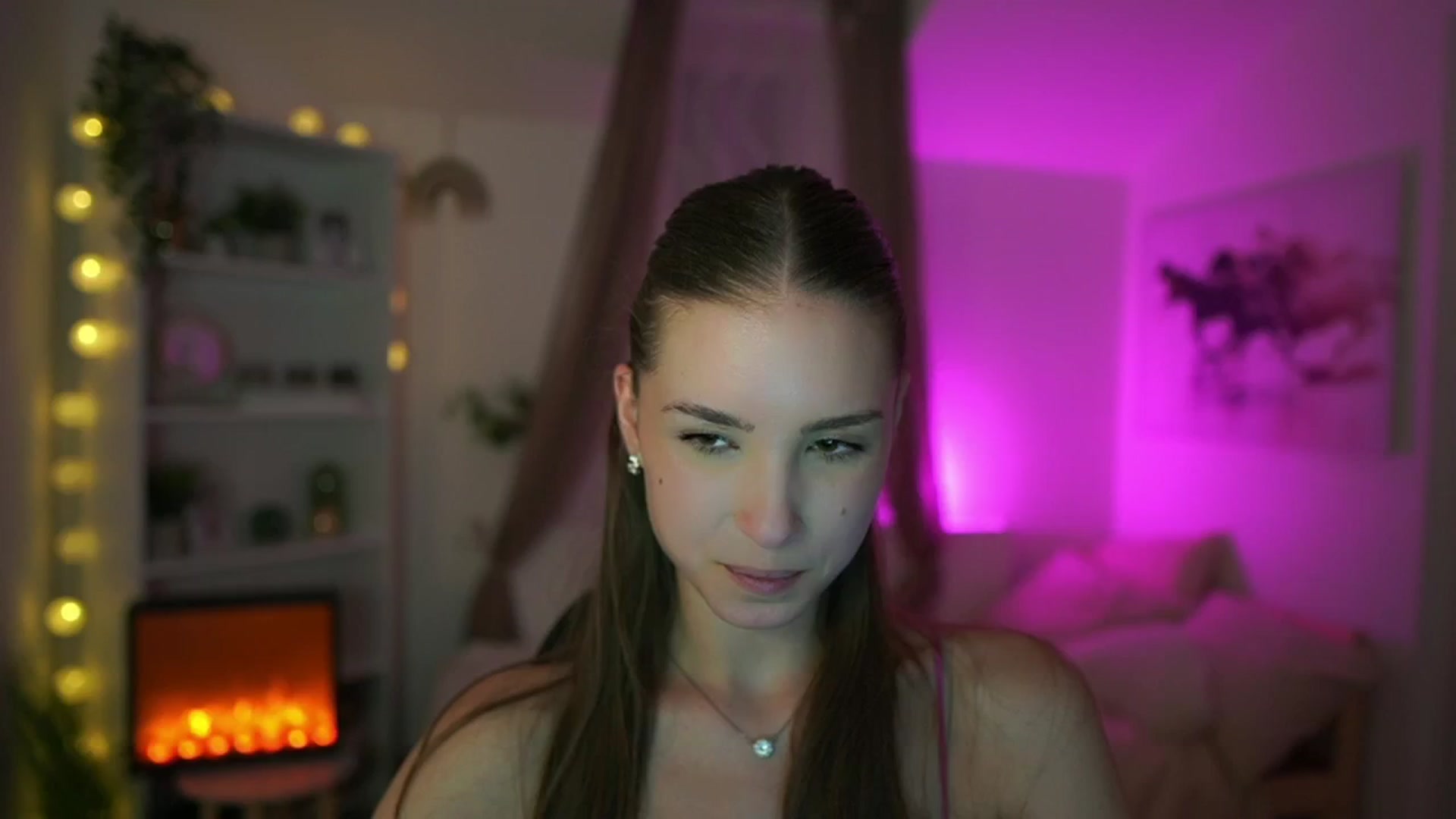 Gallery image thumbnail from Shy_jane's myfreecams stream on, 05/21/2024, 16:08 image 3 of 20