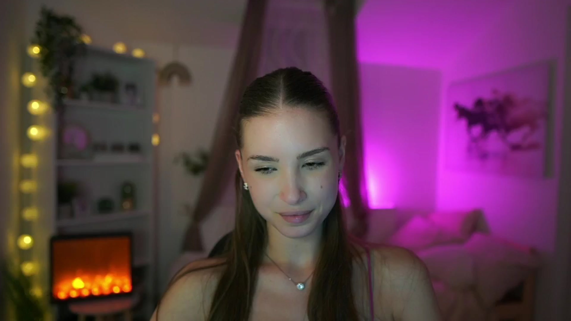 Gallery image thumbnail from Shy_jane's myfreecams stream on, 05/21/2024, 16:08 image 5 of 20