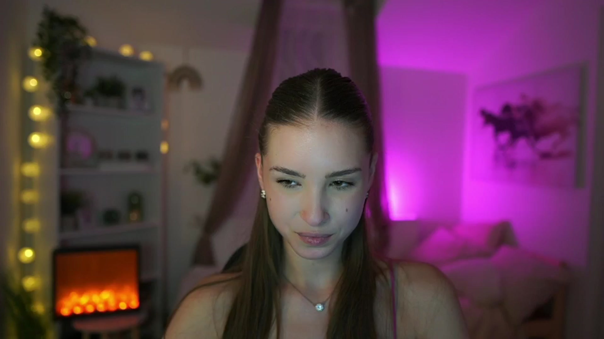 Gallery image thumbnail from Shy_jane's myfreecams stream on, 05/21/2024, 16:08 image 6 of 20