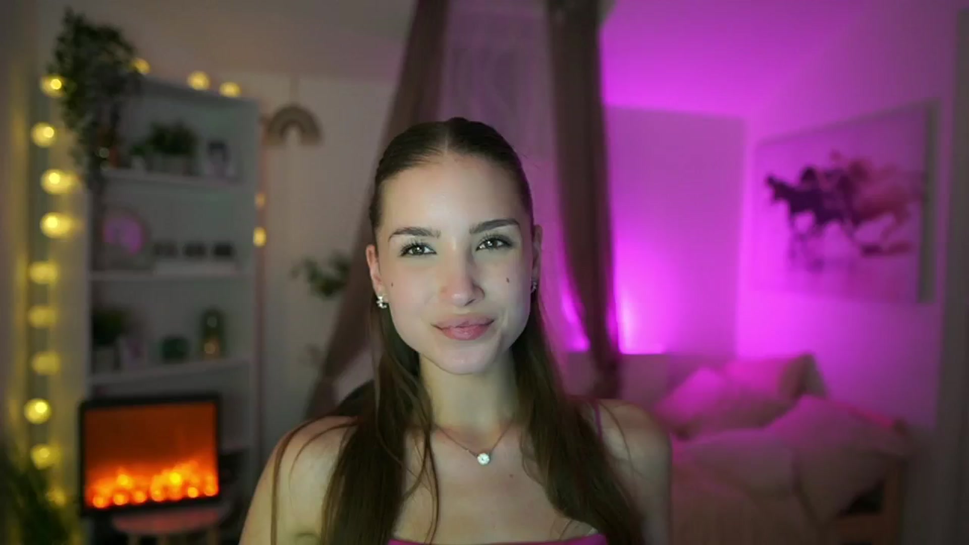 Gallery image thumbnail from Shy_jane's myfreecams stream on, 05/21/2024, 17:01 image 7 of 20