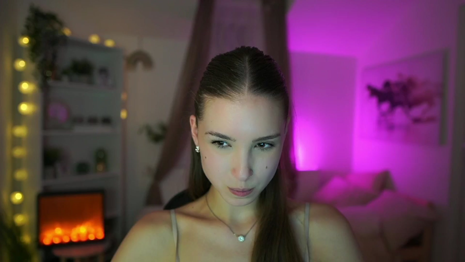 Gallery image thumbnail from Shy_jane's myfreecams stream on, 05/21/2024, 17:29 image 5 of 20