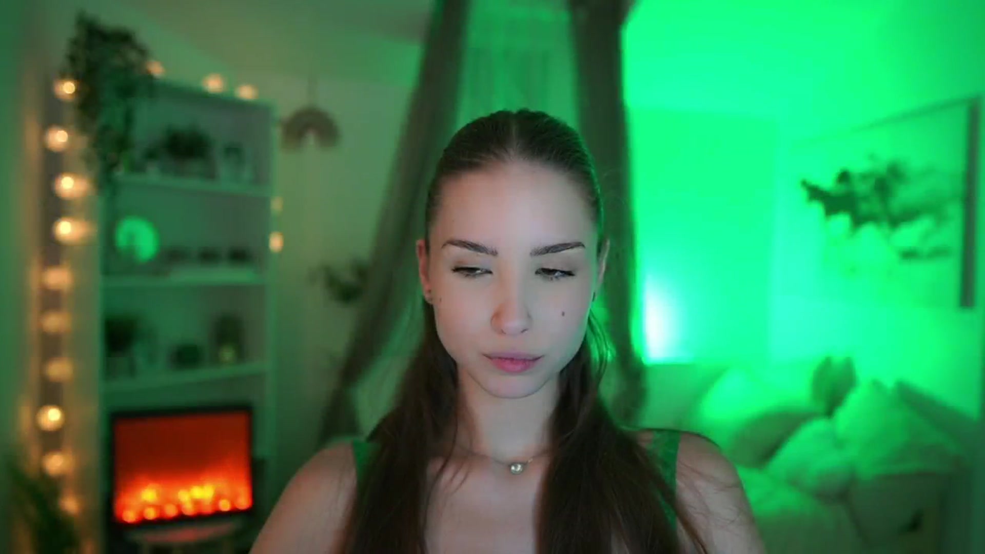 Gallery image thumbnail from Shy_jane's myfreecams stream on, 05/28/2024, 12:59 image 12 of 20