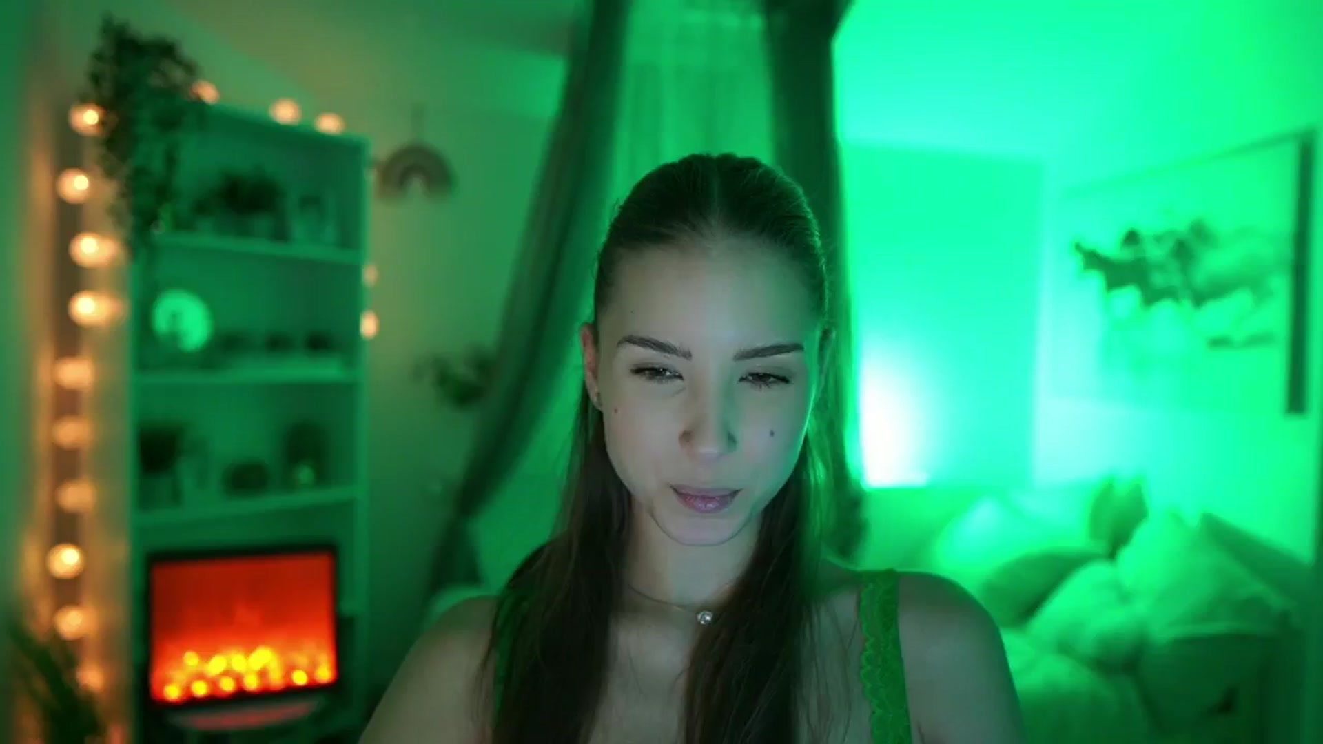 Gallery image thumbnail from Shy_jane's myfreecams stream on, 05/28/2024, 13:15 image 4 of 20