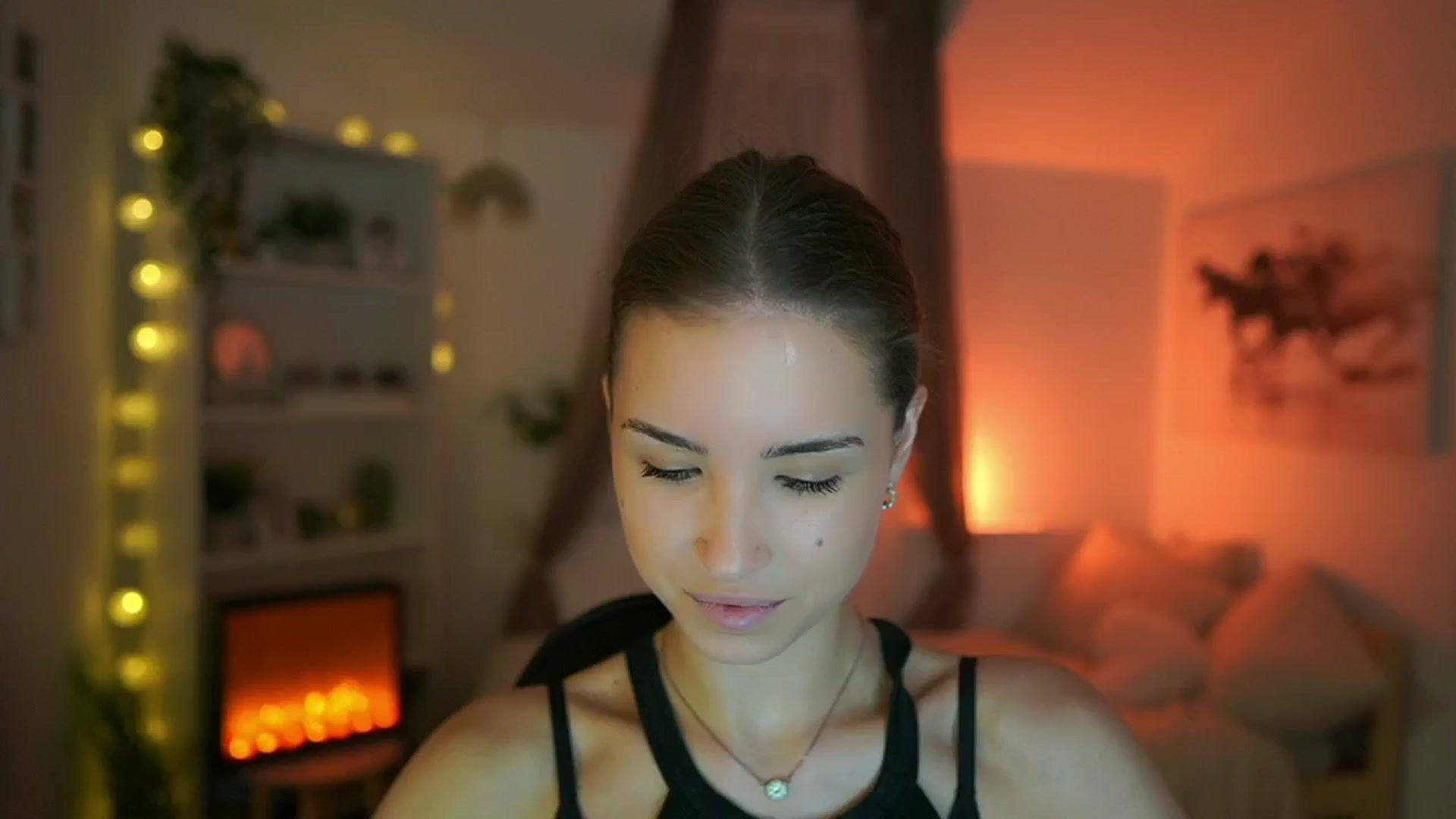 Gallery image thumbnail from Shy_jane's myfreecams stream on, 06/06/2024, 10:40 image 6 of 20