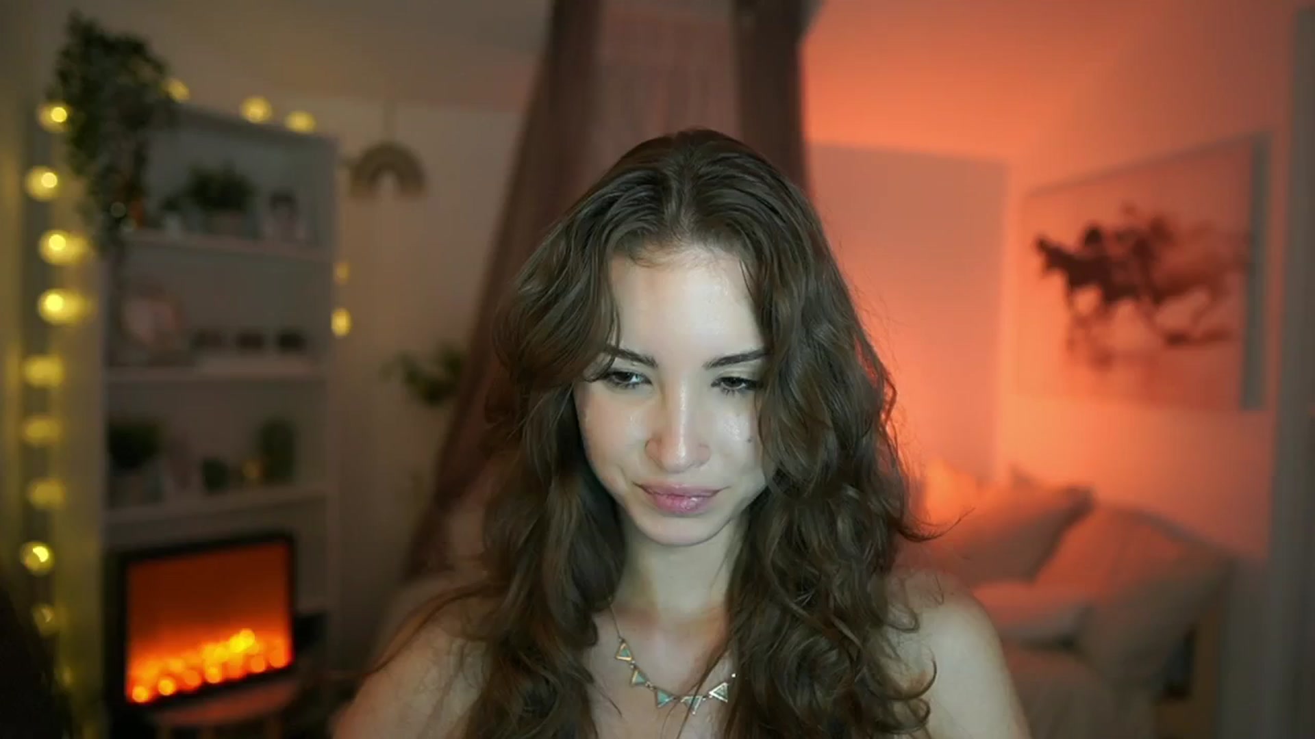 Gallery image thumbnail from Shy_jane's myfreecams stream on, 06/25/2024, 16:35 image 17 of 20