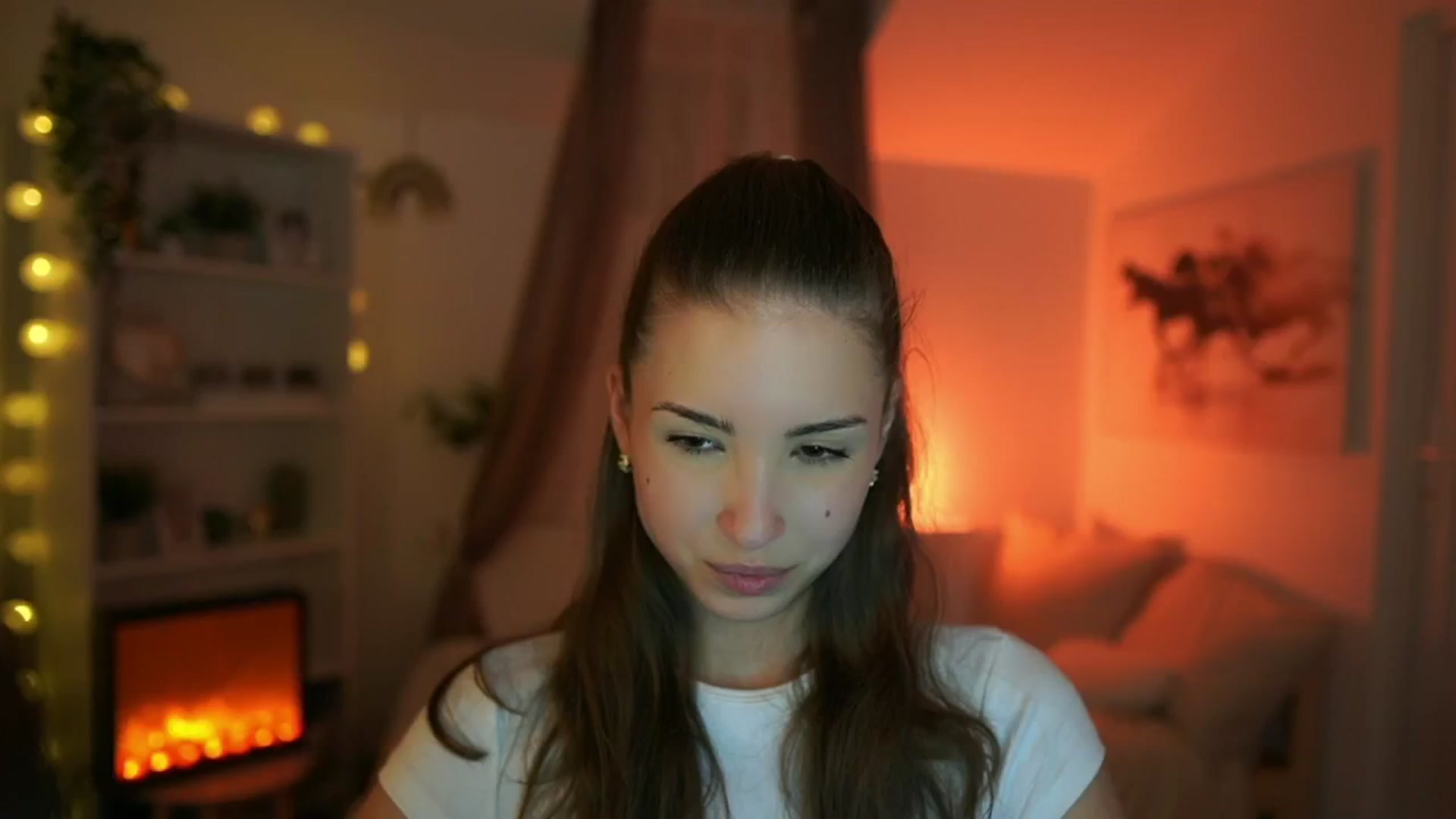 Gallery image thumbnail from Shy_jane's myfreecams stream on, 06/27/2024, 13:48 image 6 of 20